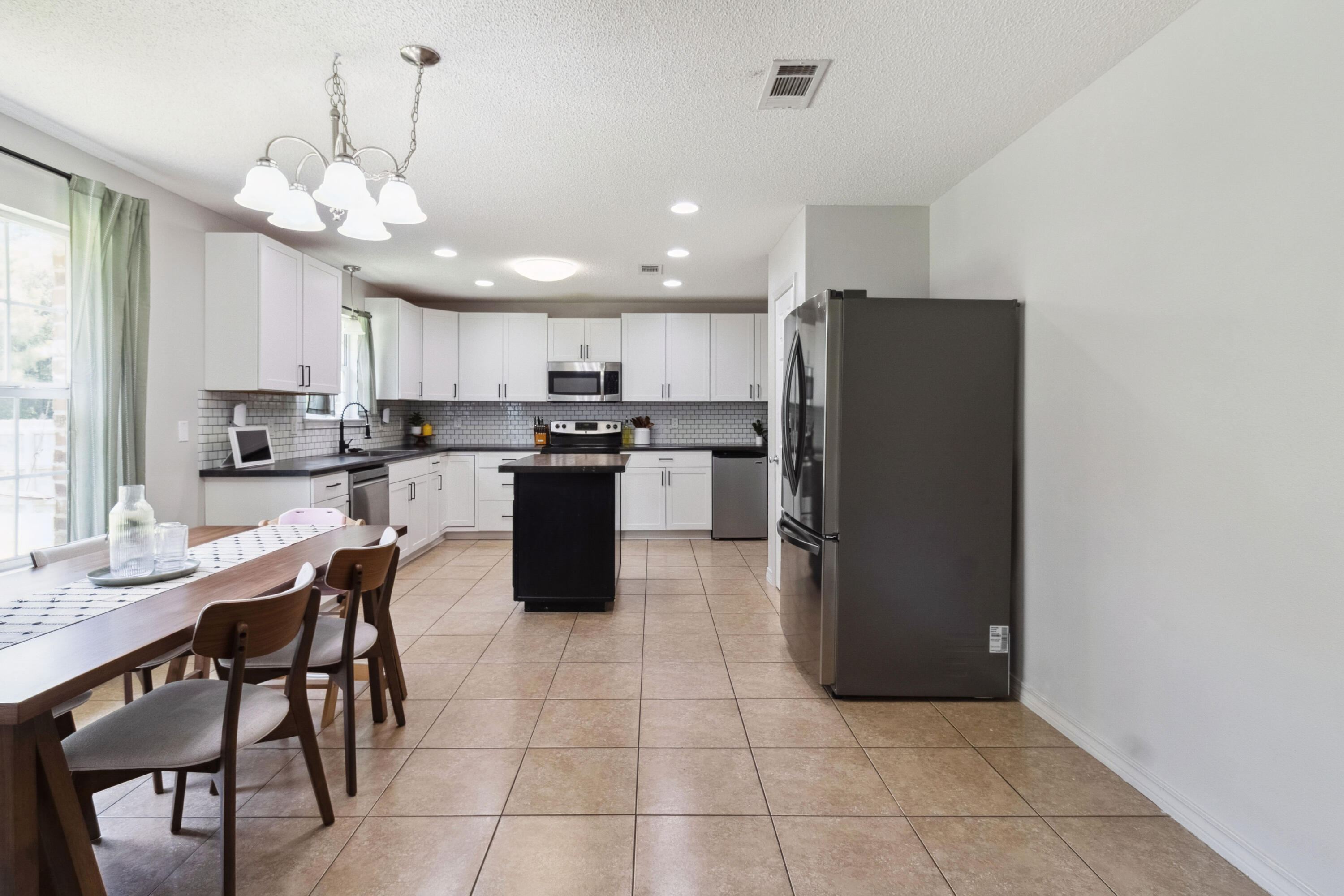 WINDSOR VILLAGE - Residential