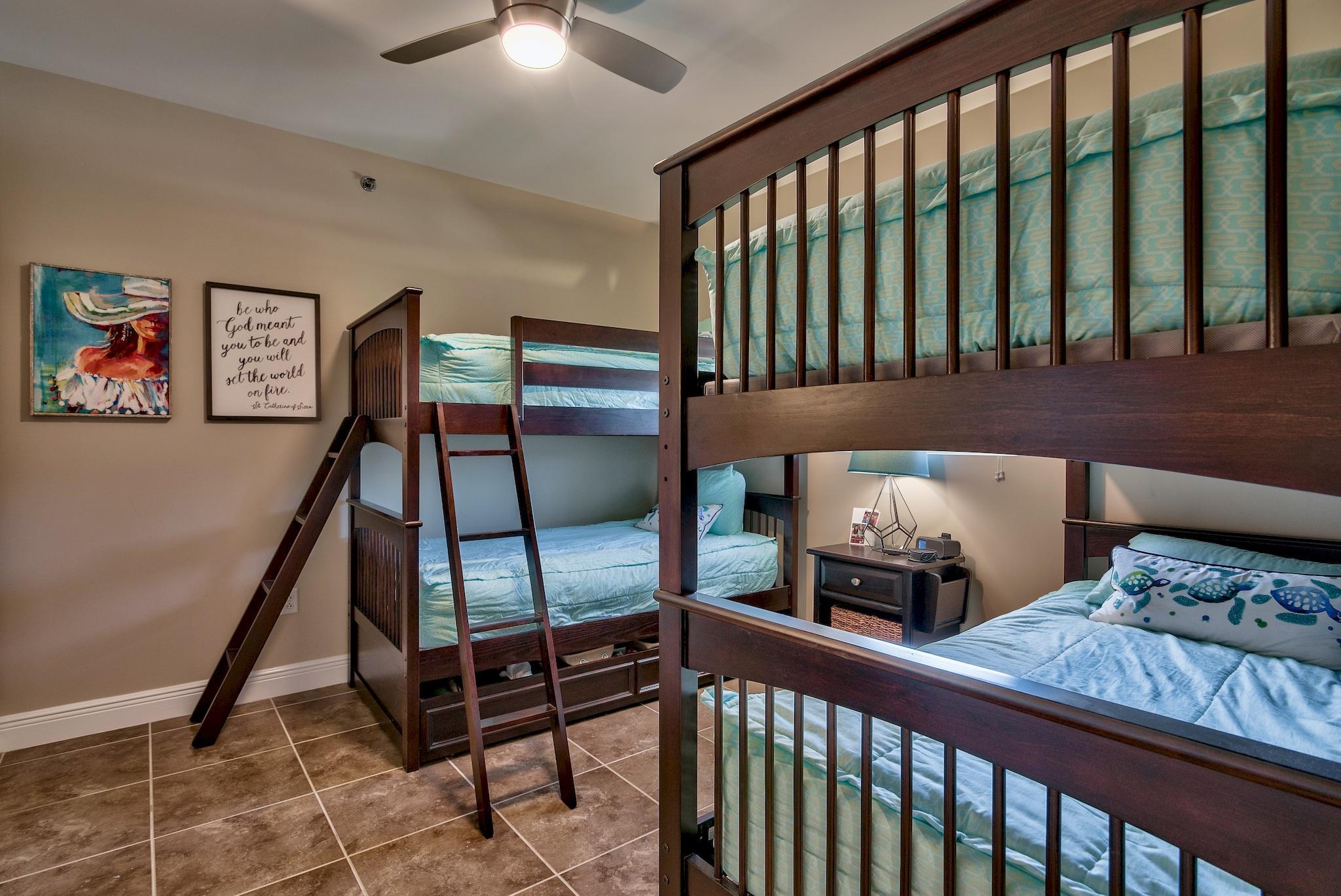 STERLING BREEZE - Residential