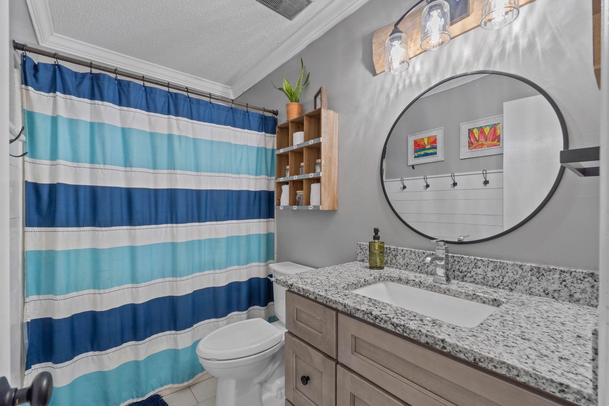 BAYVIEW MANOR - Residential