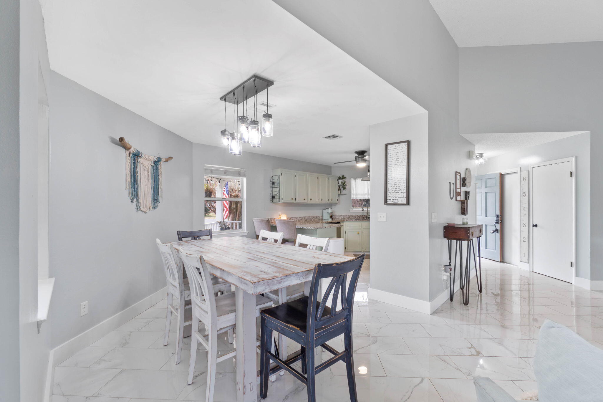 BAYVIEW MANOR - Residential