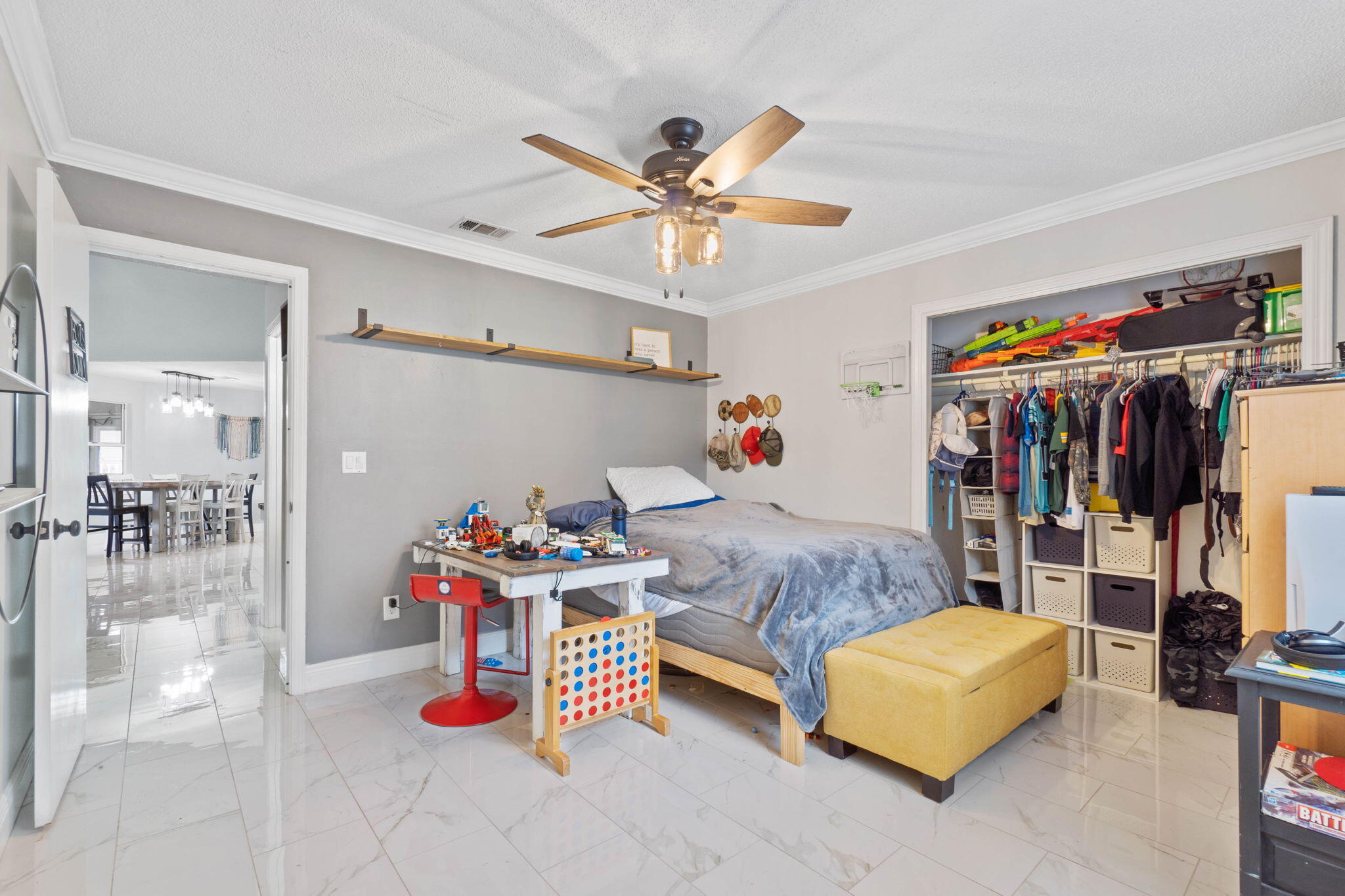 BAYVIEW MANOR - Residential