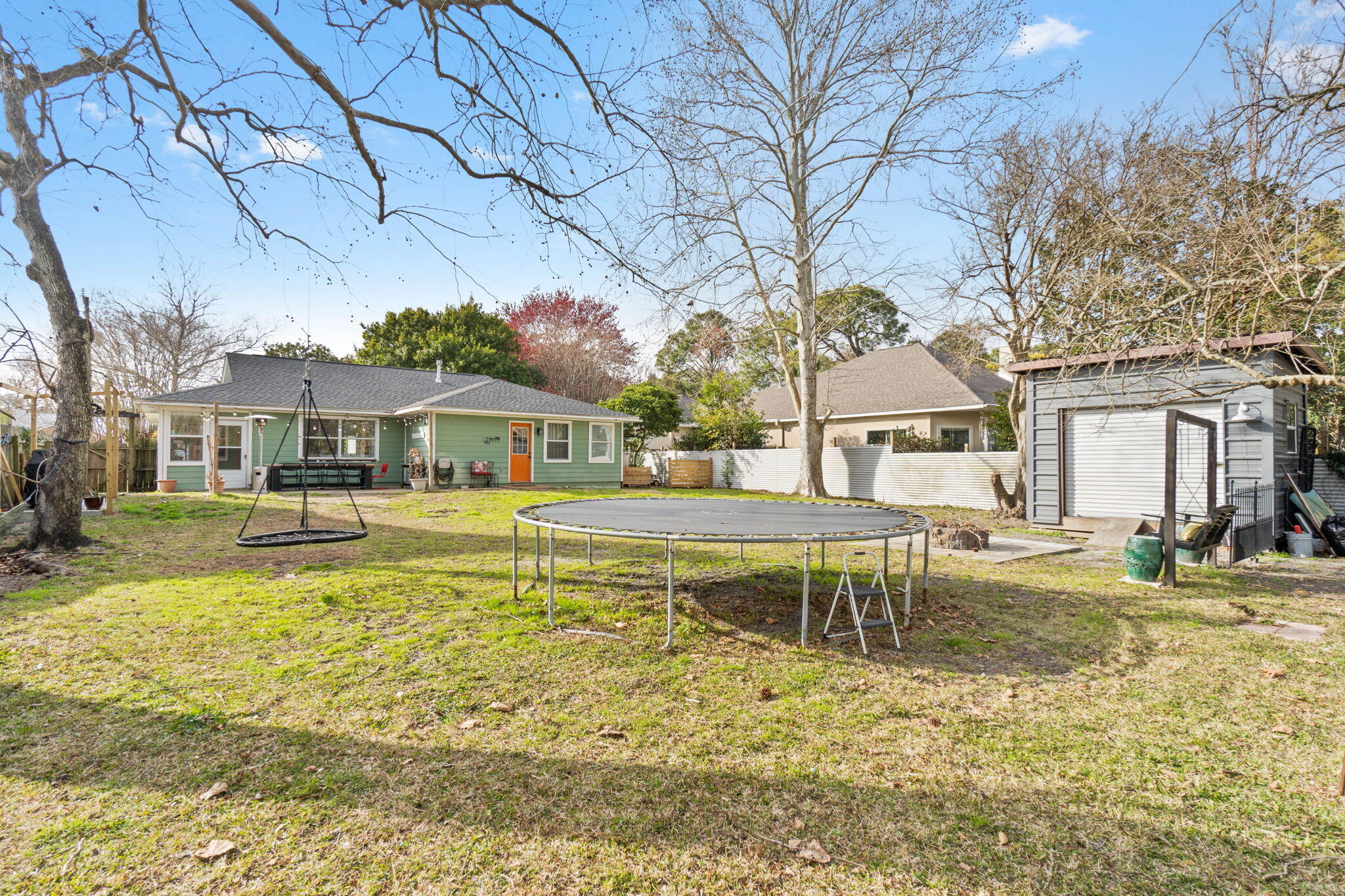 BAYVIEW MANOR - Residential