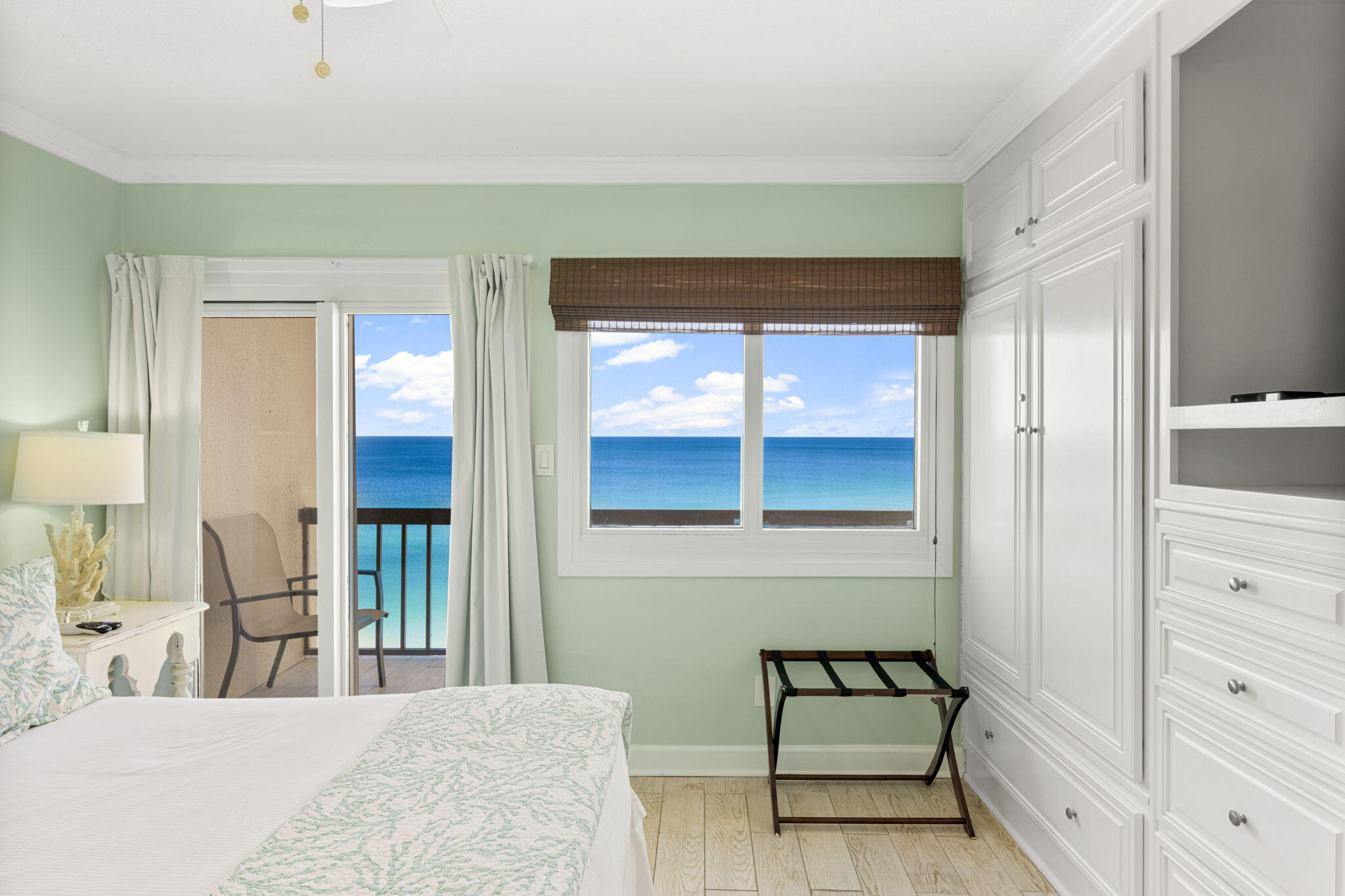 PINNACLE PORT - Residential