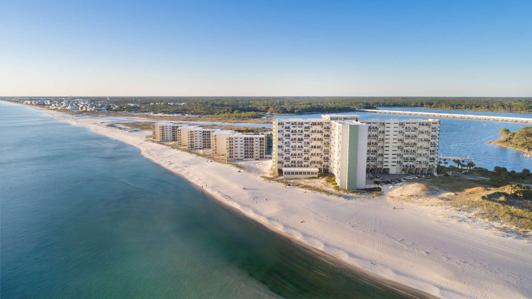 PINNACLE PORT - Residential