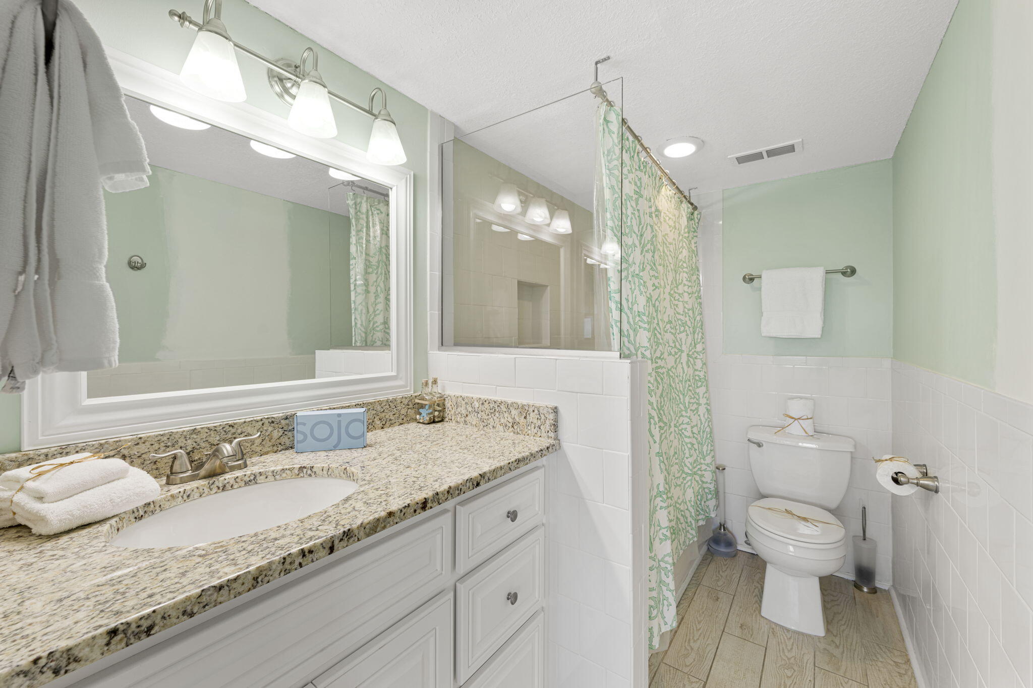 PINNACLE PORT - Residential