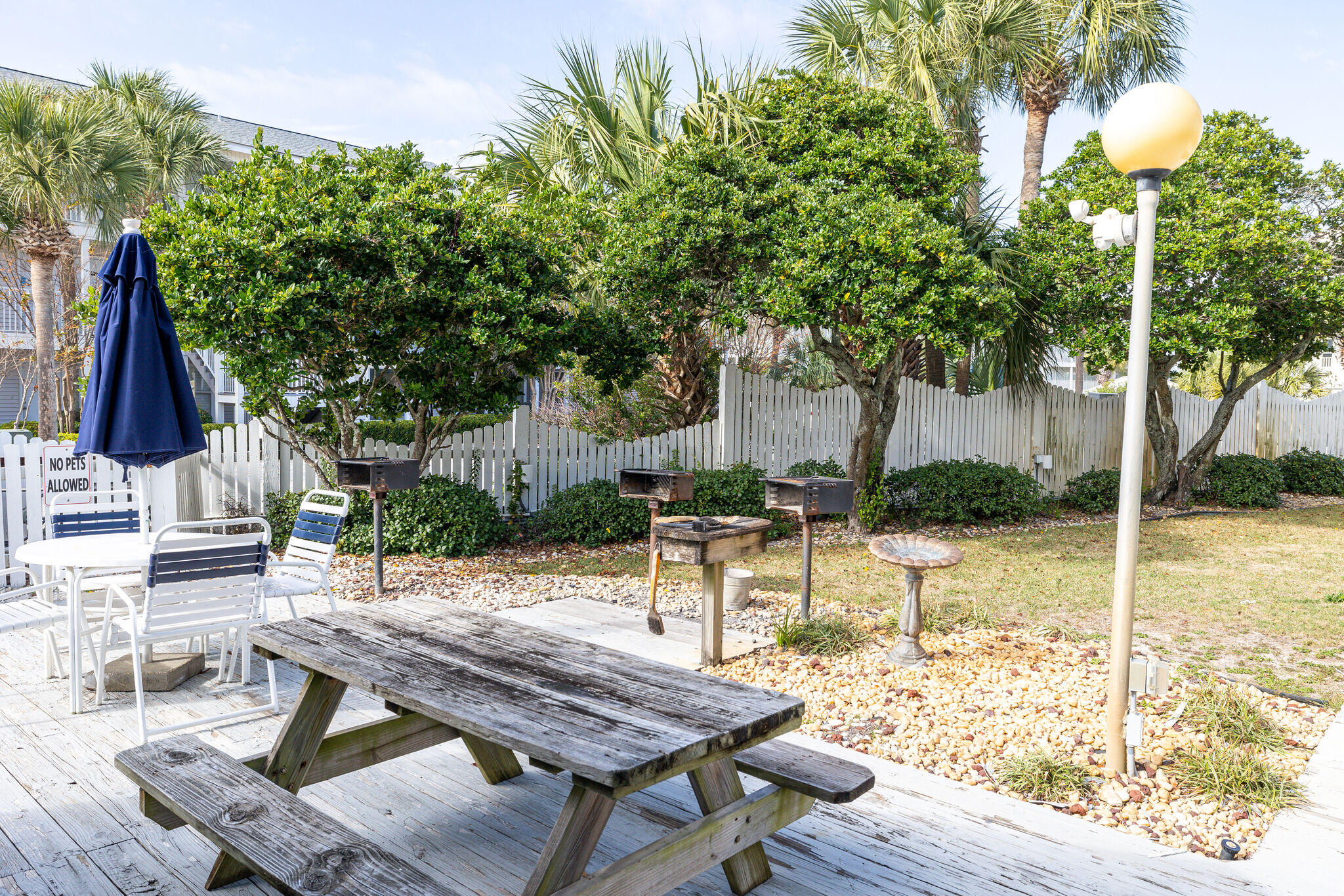 SUMMER BREEZE CONDO - Residential