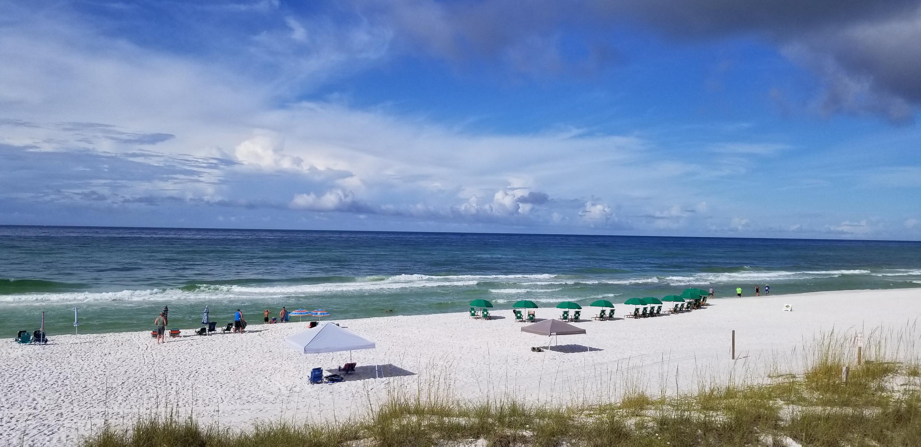 SUMMER BREEZE CONDO - Residential