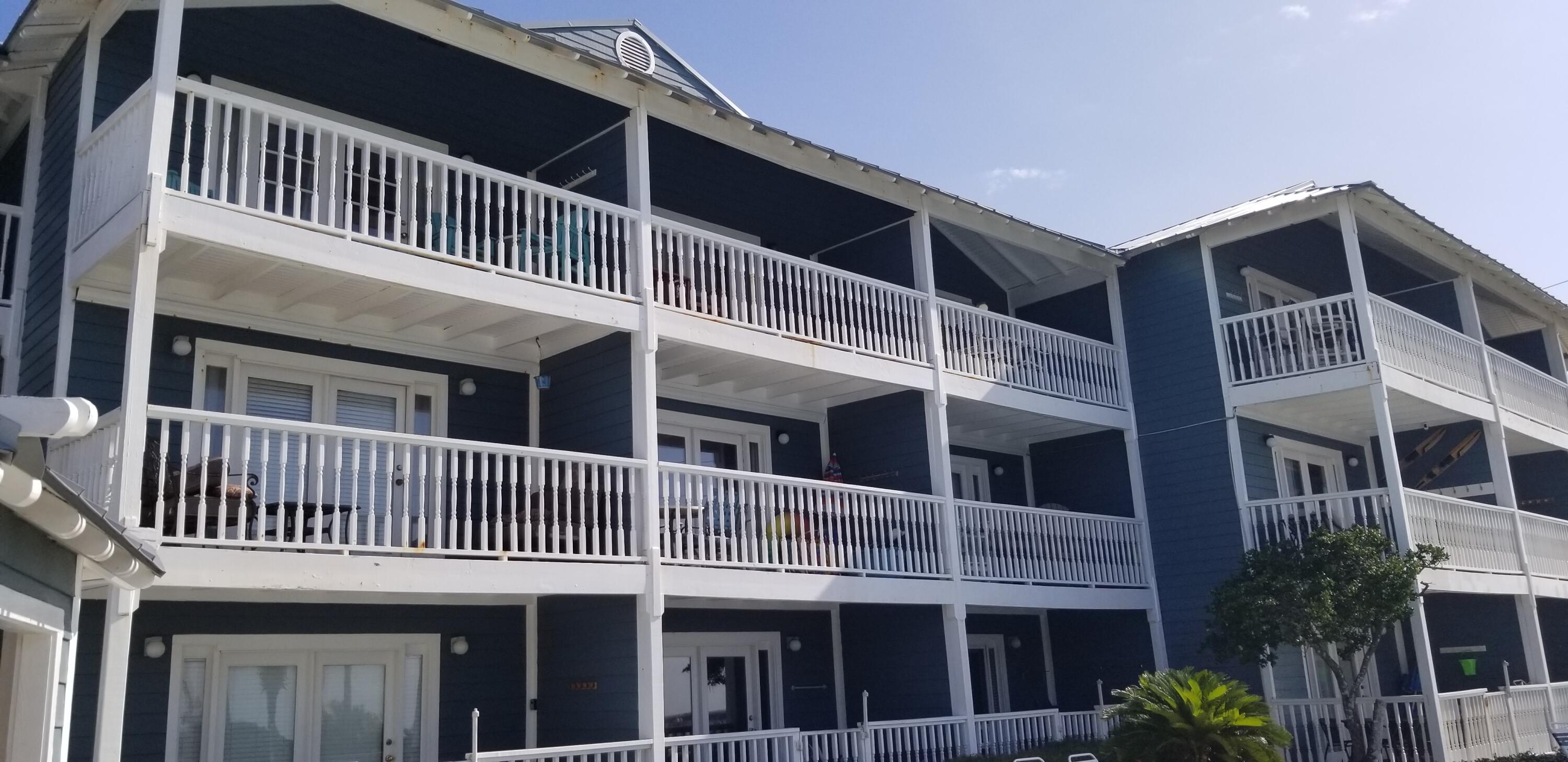 SUMMER BREEZE CONDO - Residential