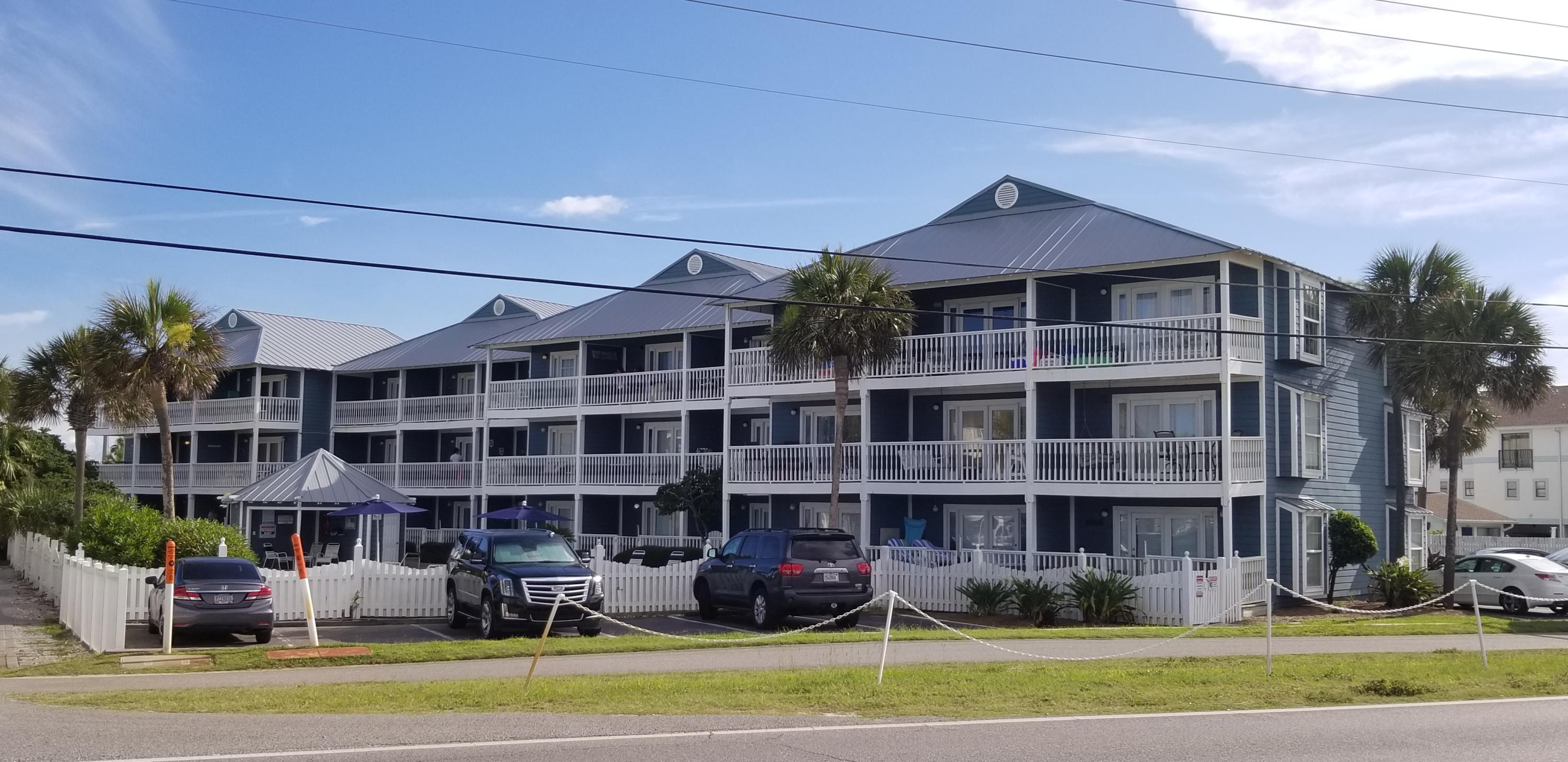 SUMMER BREEZE CONDO - Residential