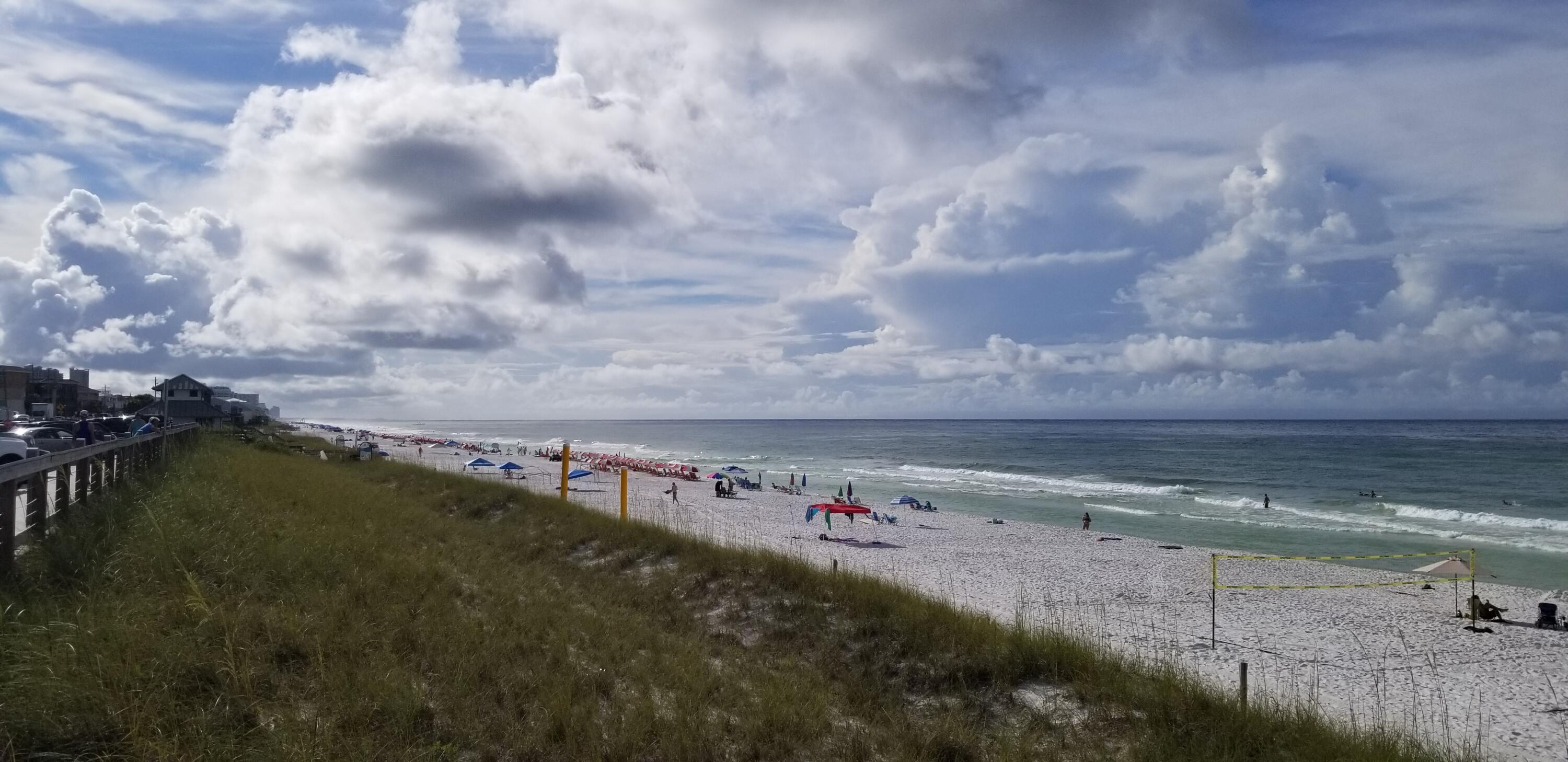 SUMMER BREEZE CONDO - Residential