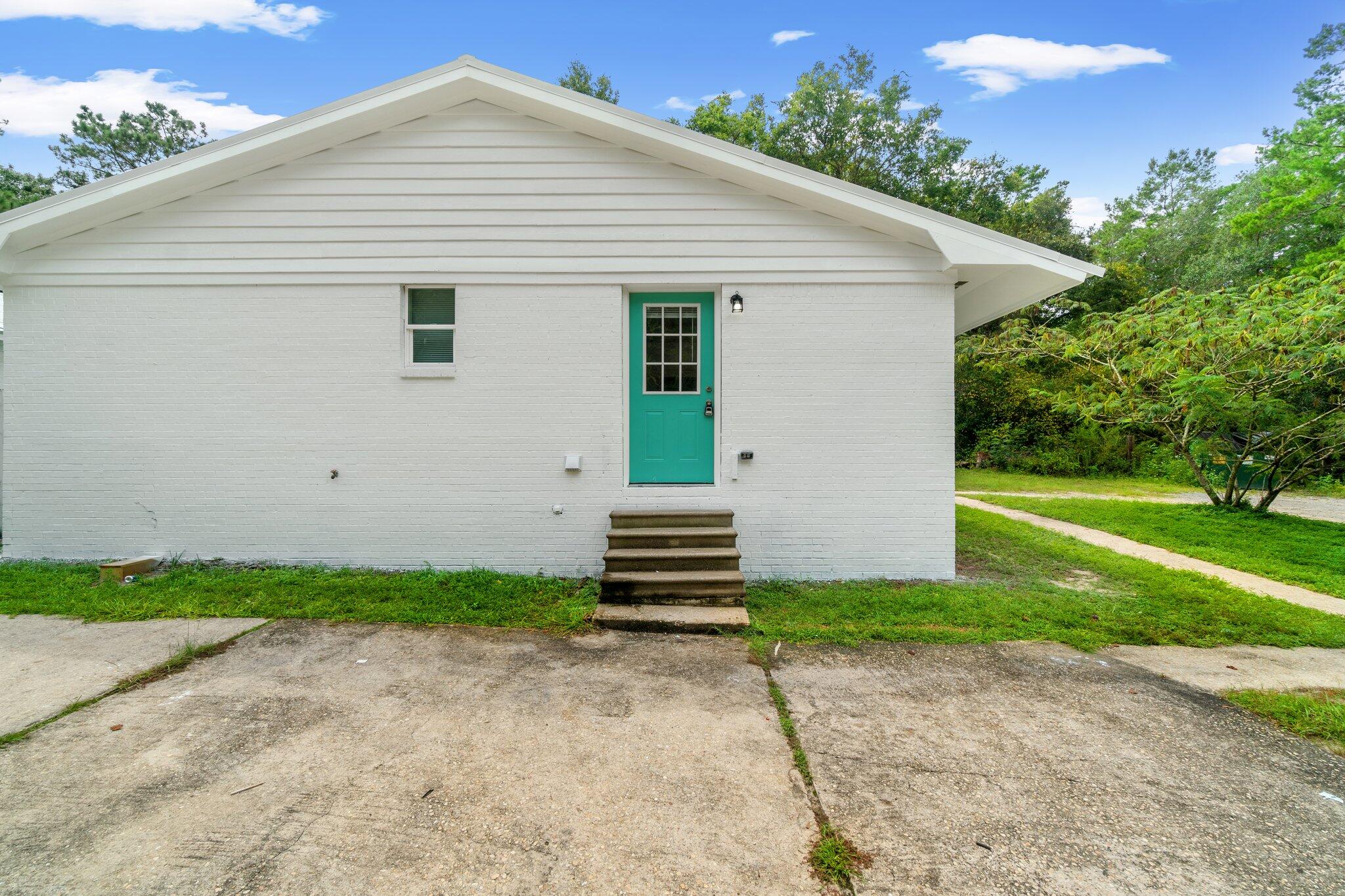 LIVE OAK - Residential Lease