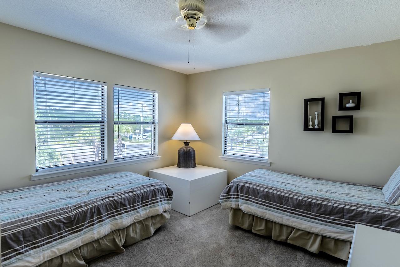 WHISPERING SANDS CONDO - Residential