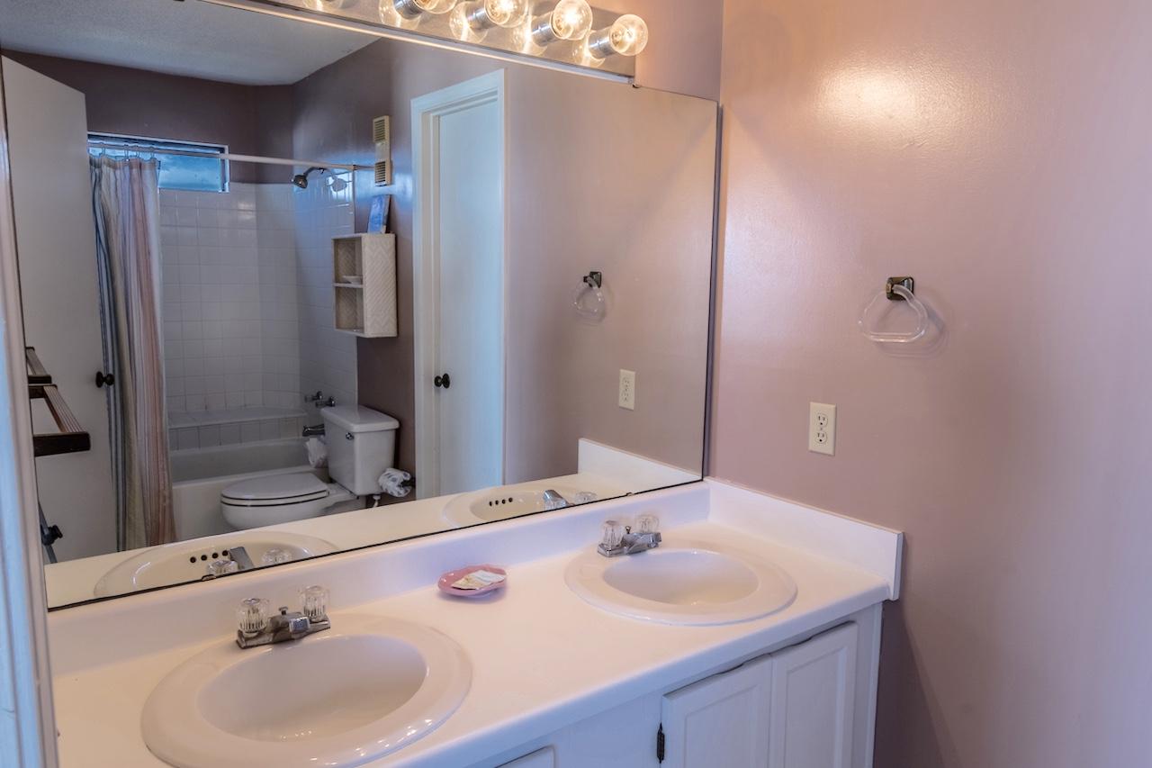 WHISPERING SANDS CONDO - Residential