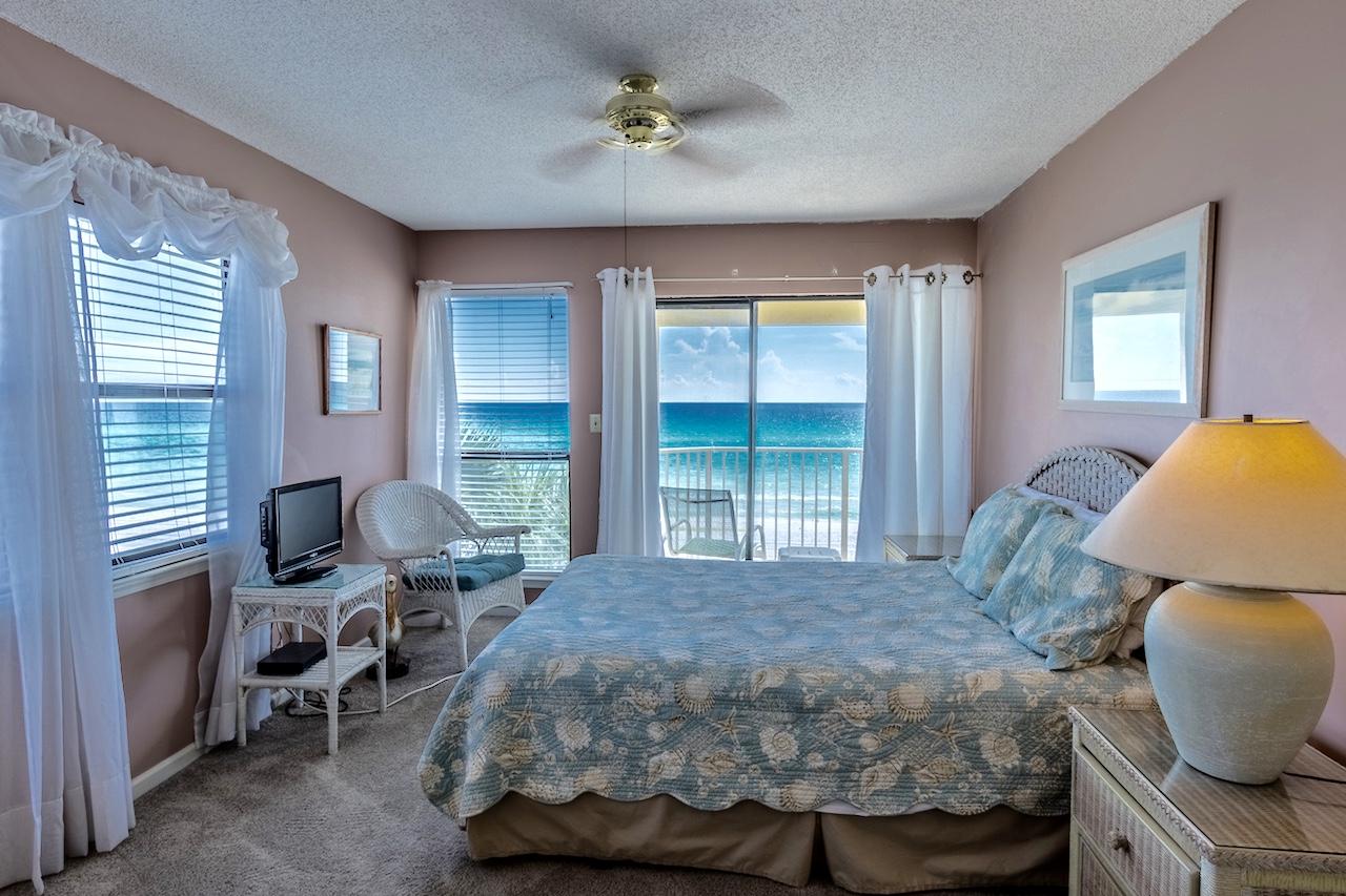 WHISPERING SANDS CONDO - Residential