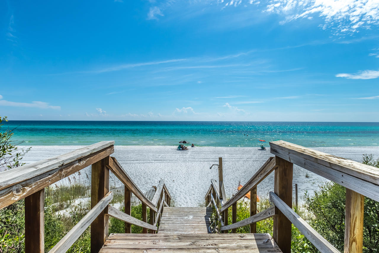 WHISPERING SANDS CONDO - Residential