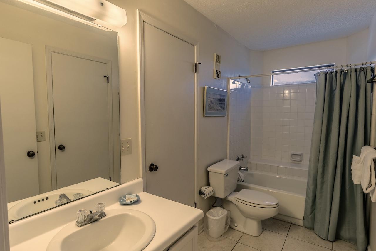 WHISPERING SANDS CONDO - Residential