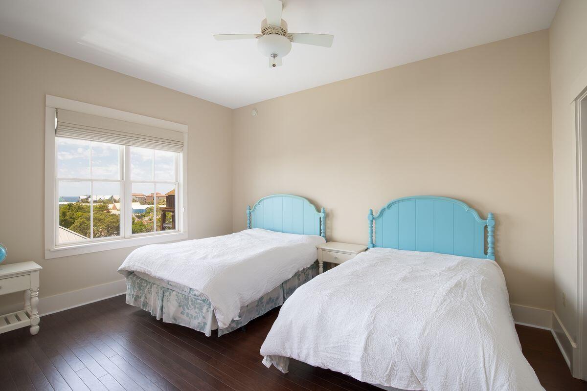 REDFISH VILLAGE - Residential