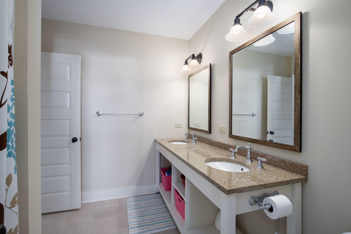 REDFISH VILLAGE - Residential