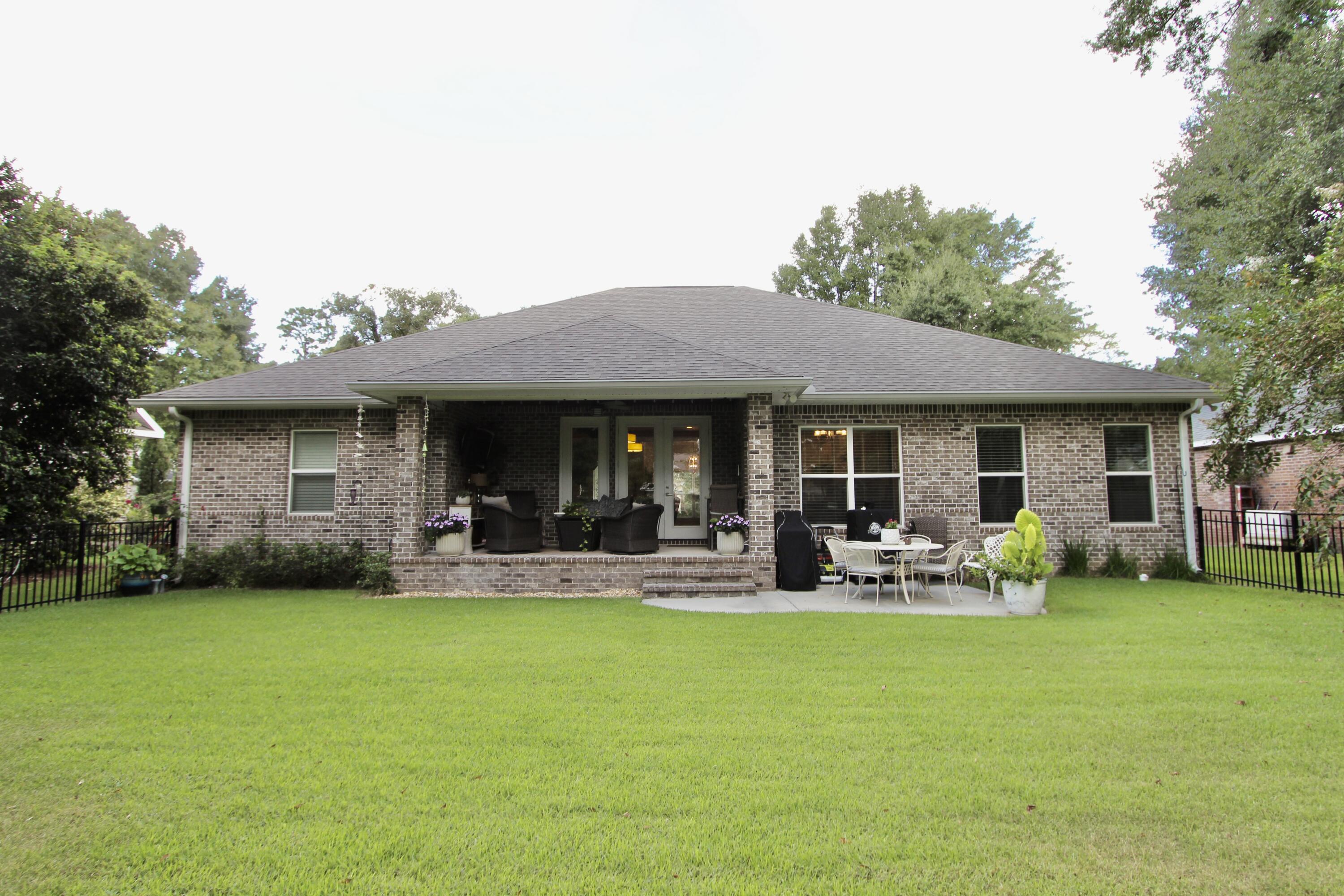 CLAIRES VINEYARD - Residential