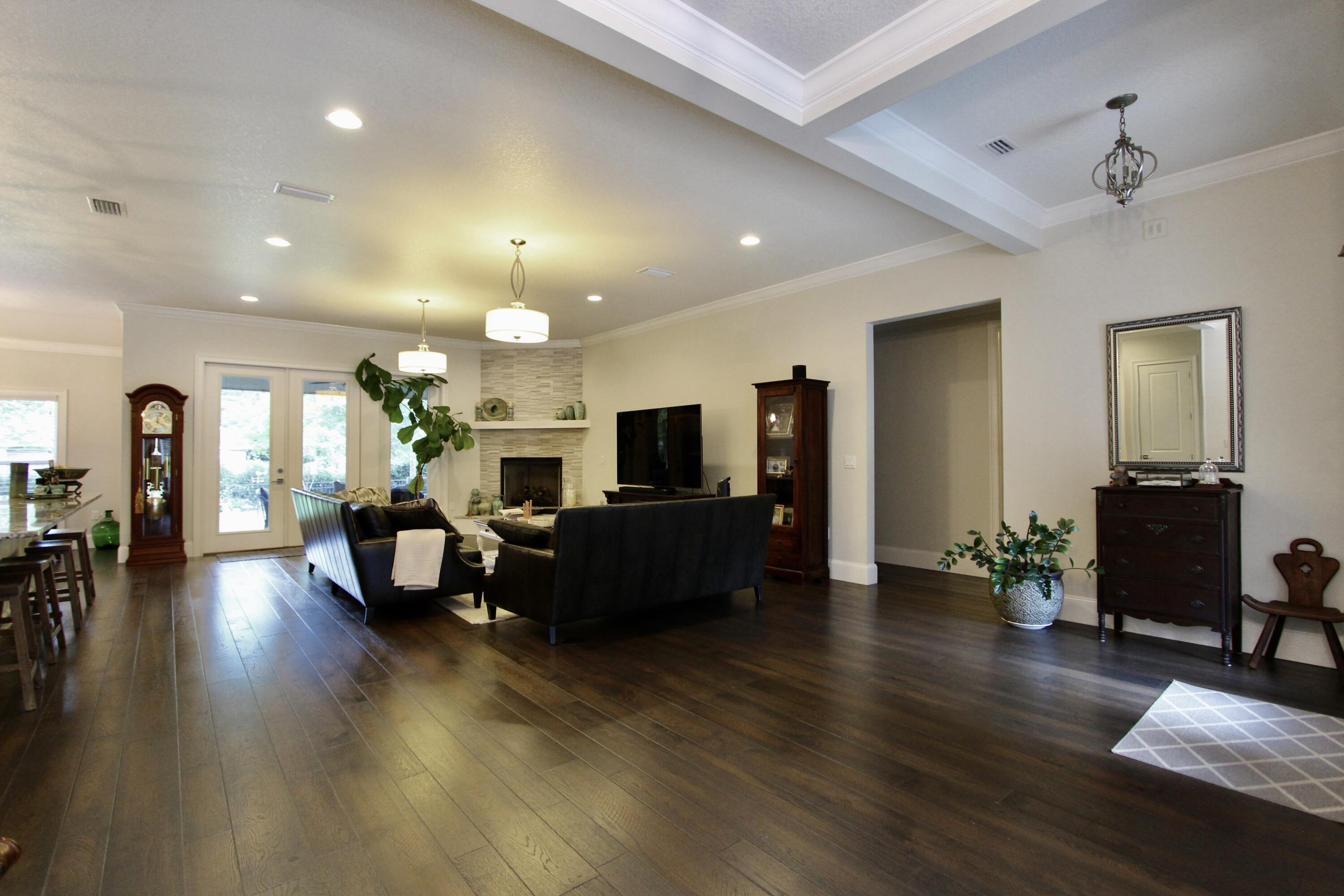 CLAIRES VINEYARD - Residential
