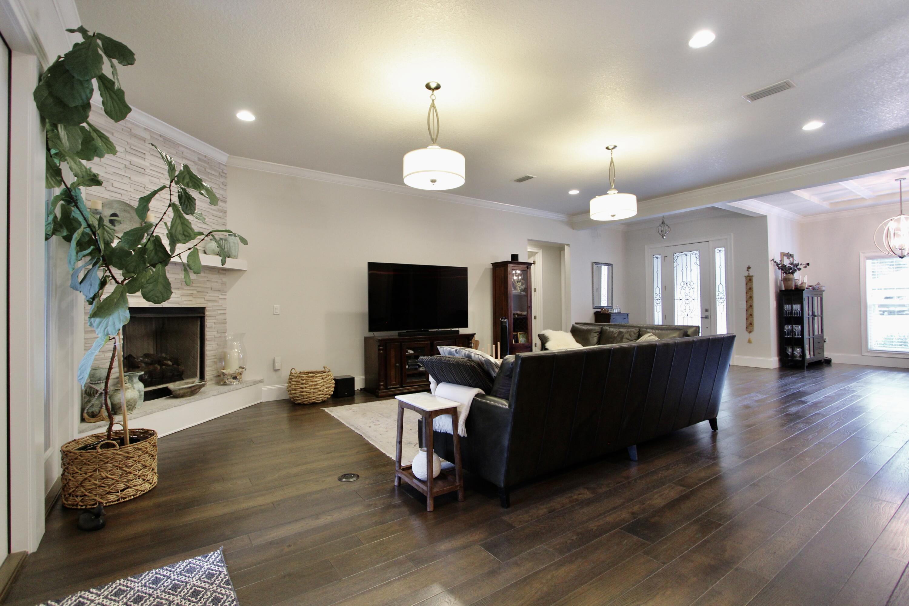 CLAIRES VINEYARD - Residential