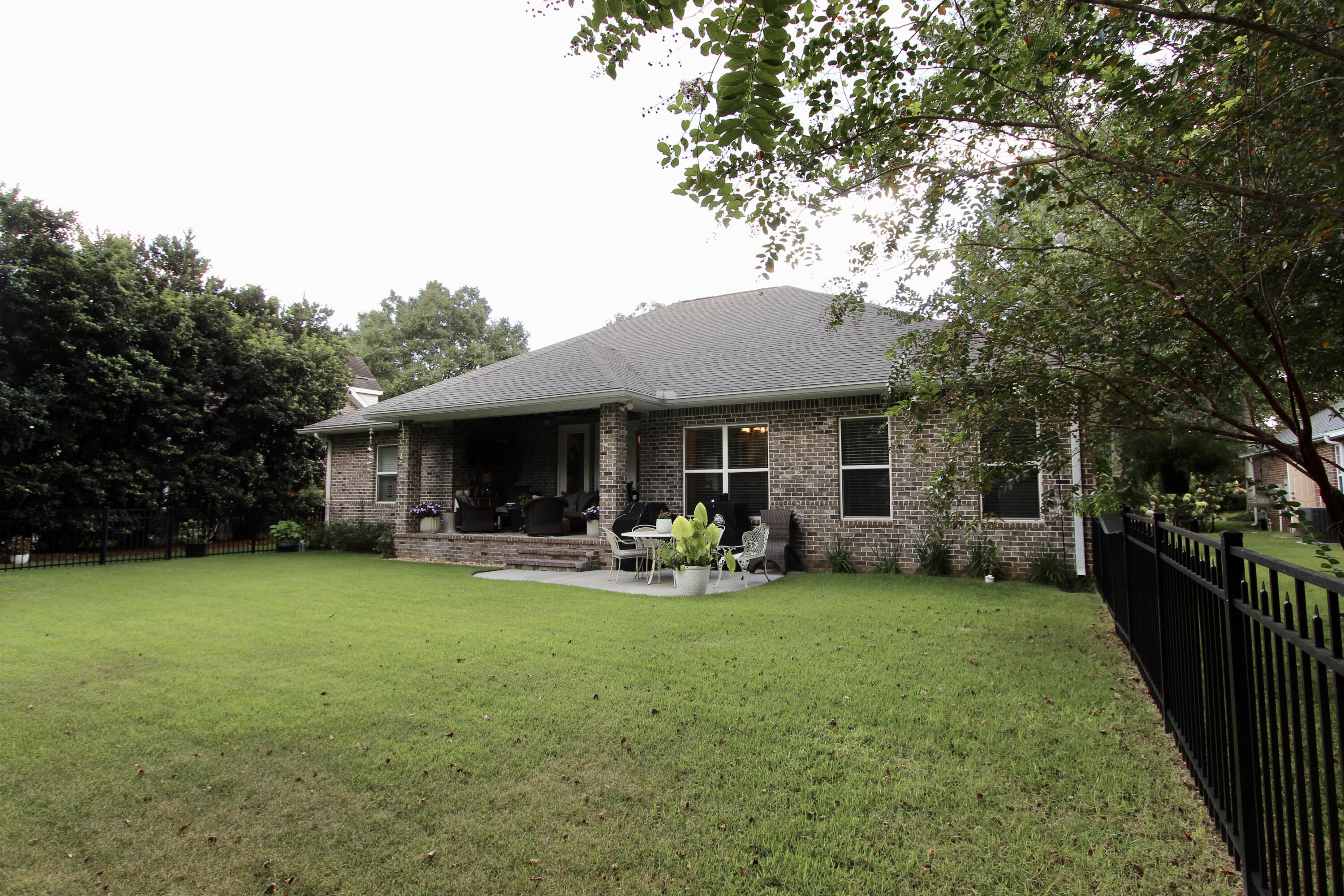 CLAIRES VINEYARD - Residential