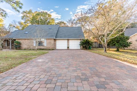 A home in Niceville