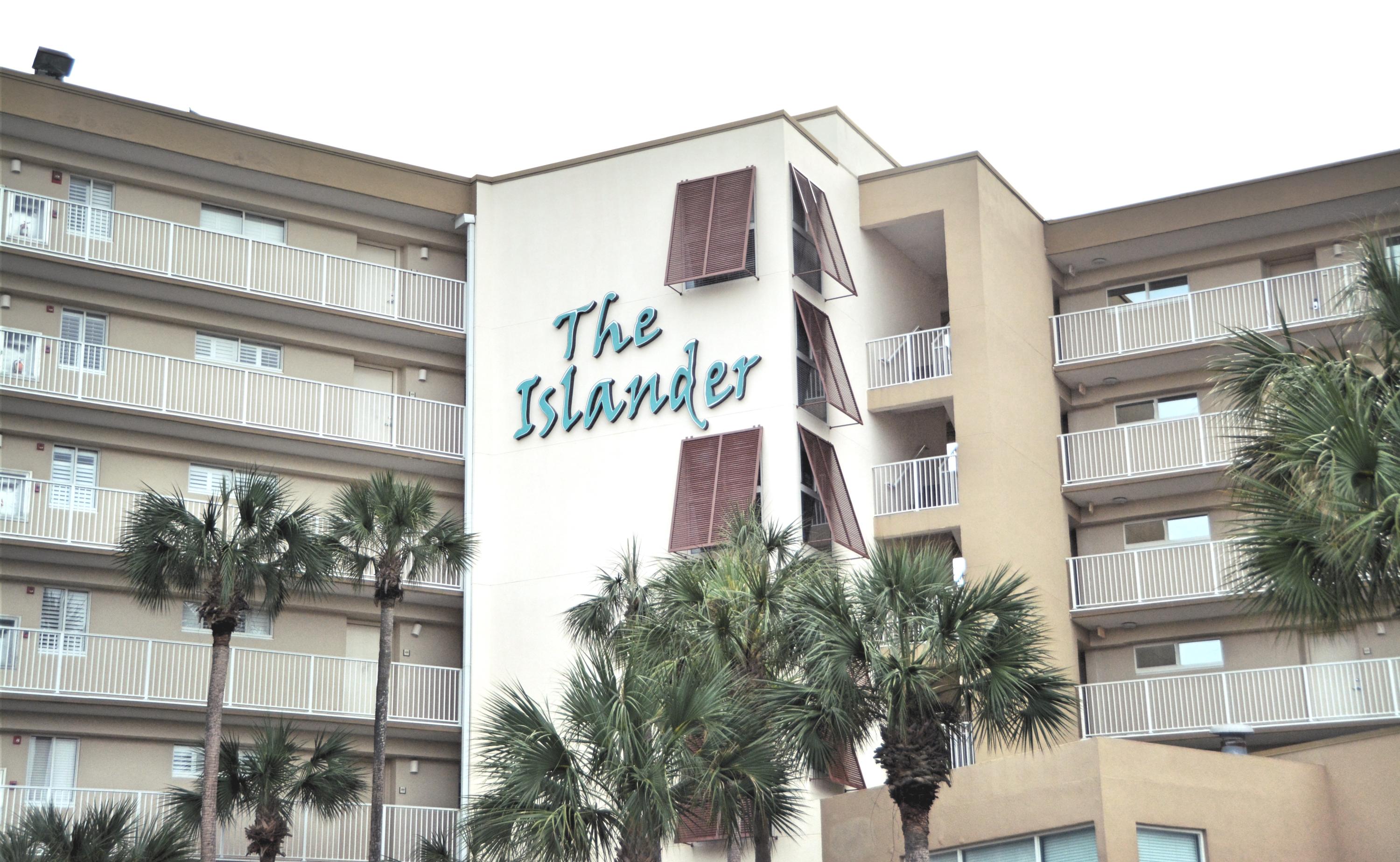 ISLANDER CONDO - Residential