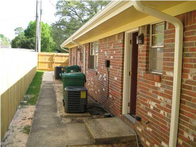 HICKORY - Residential Lease