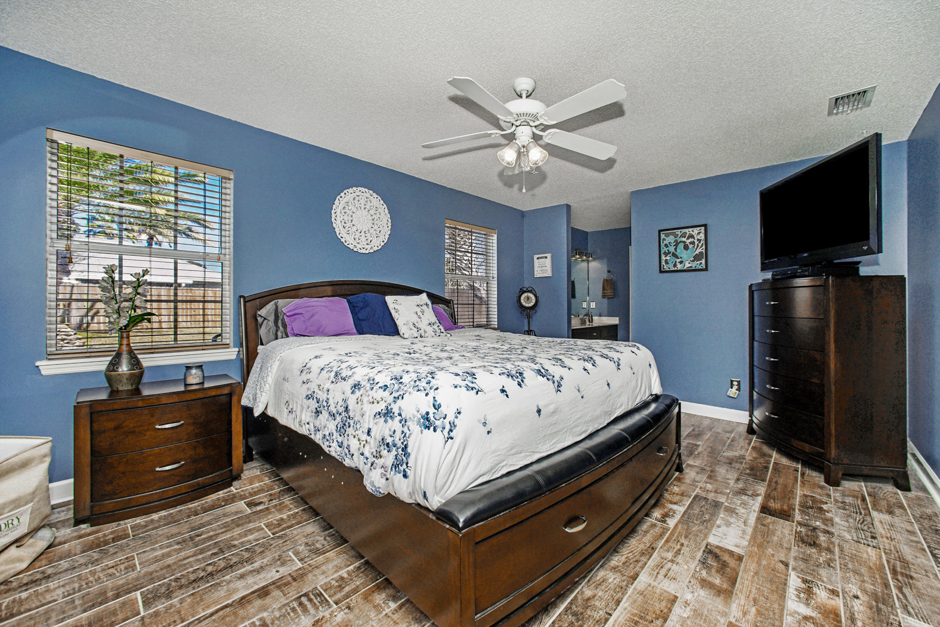 FERNWOOD PARK - Residential