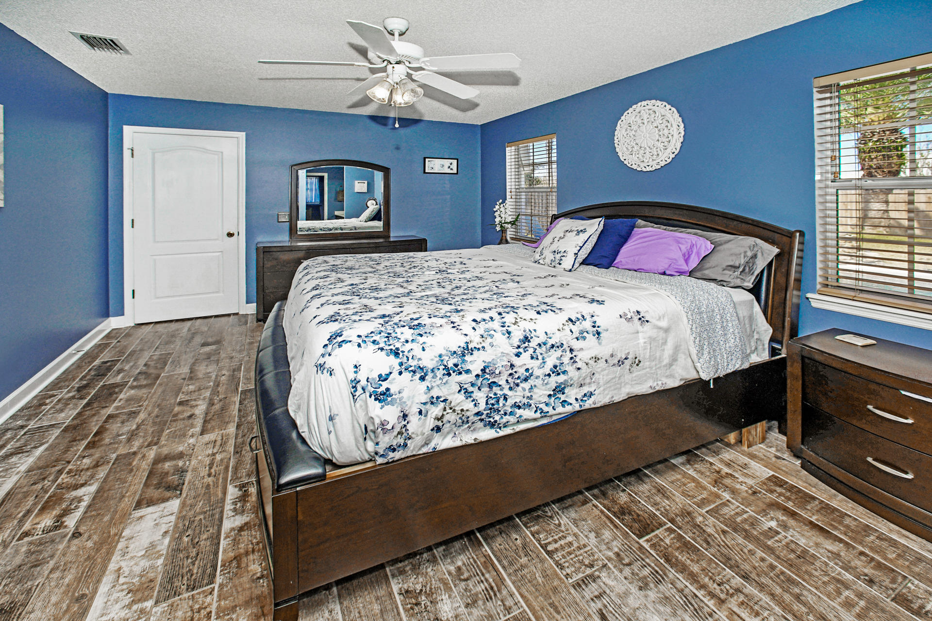 FERNWOOD PARK - Residential