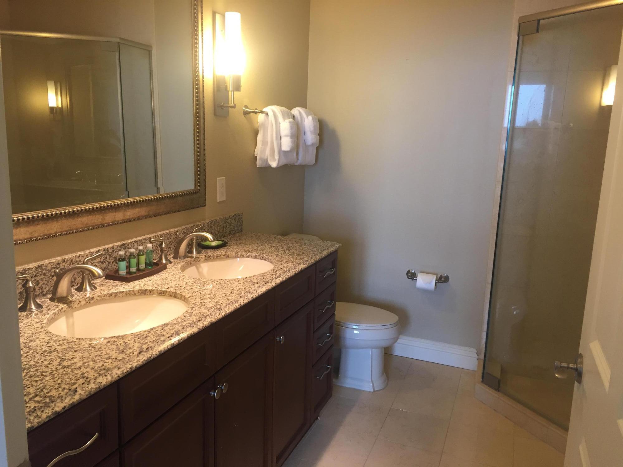 EMERALD GRANDE - Residential