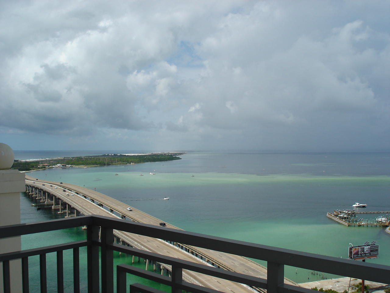 EMERALD GRANDE - Residential