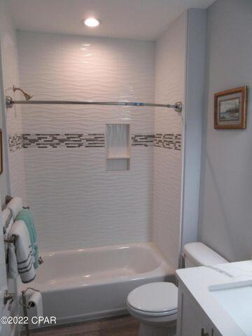 LAGUNA BEACH 7TH ADDN - Residential