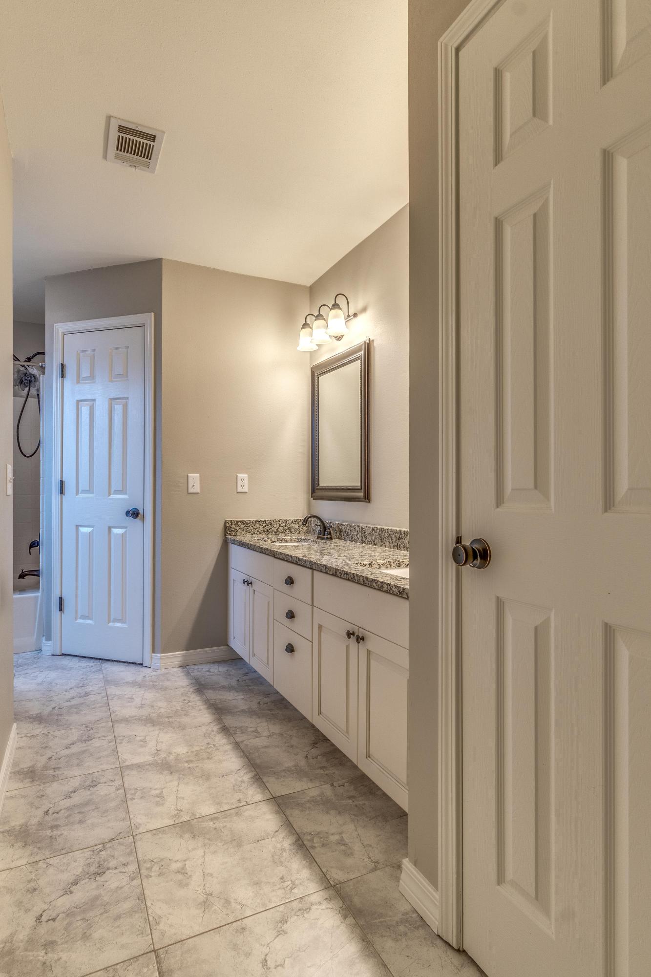 COUNTRY BREEZE ESTATES - Residential