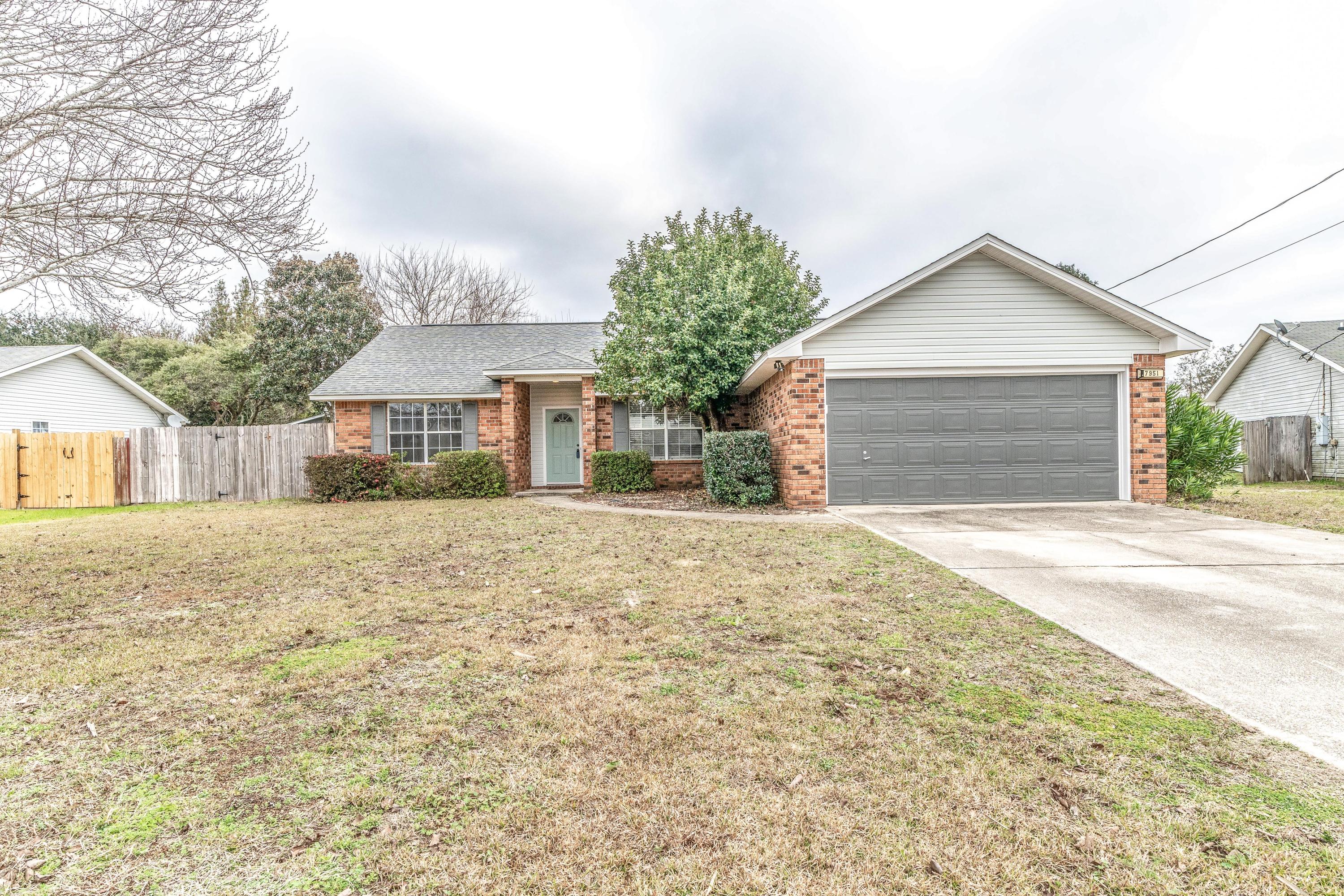 COUNTRY BREEZE ESTATES - Residential