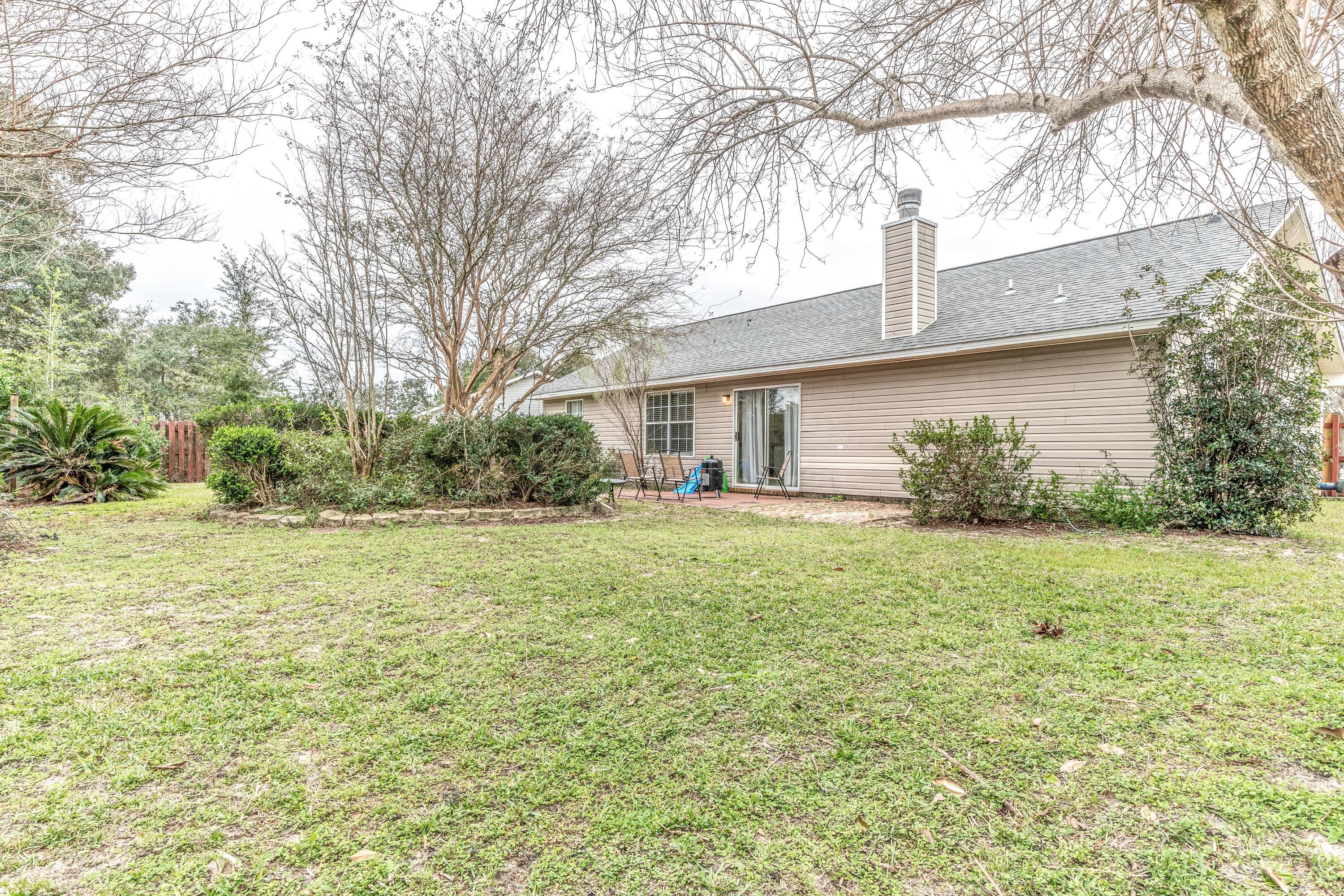 COUNTRY BREEZE ESTATES - Residential