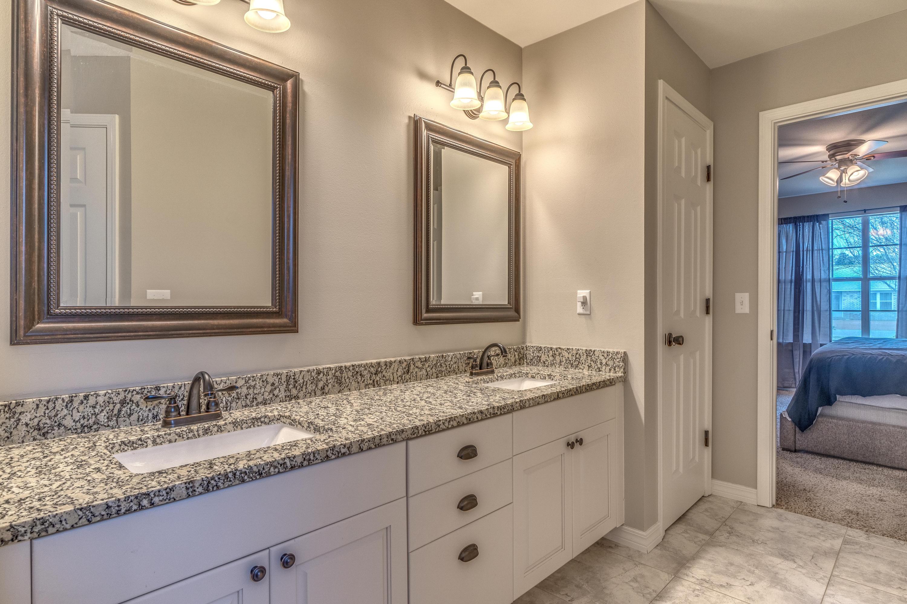 COUNTRY BREEZE ESTATES - Residential