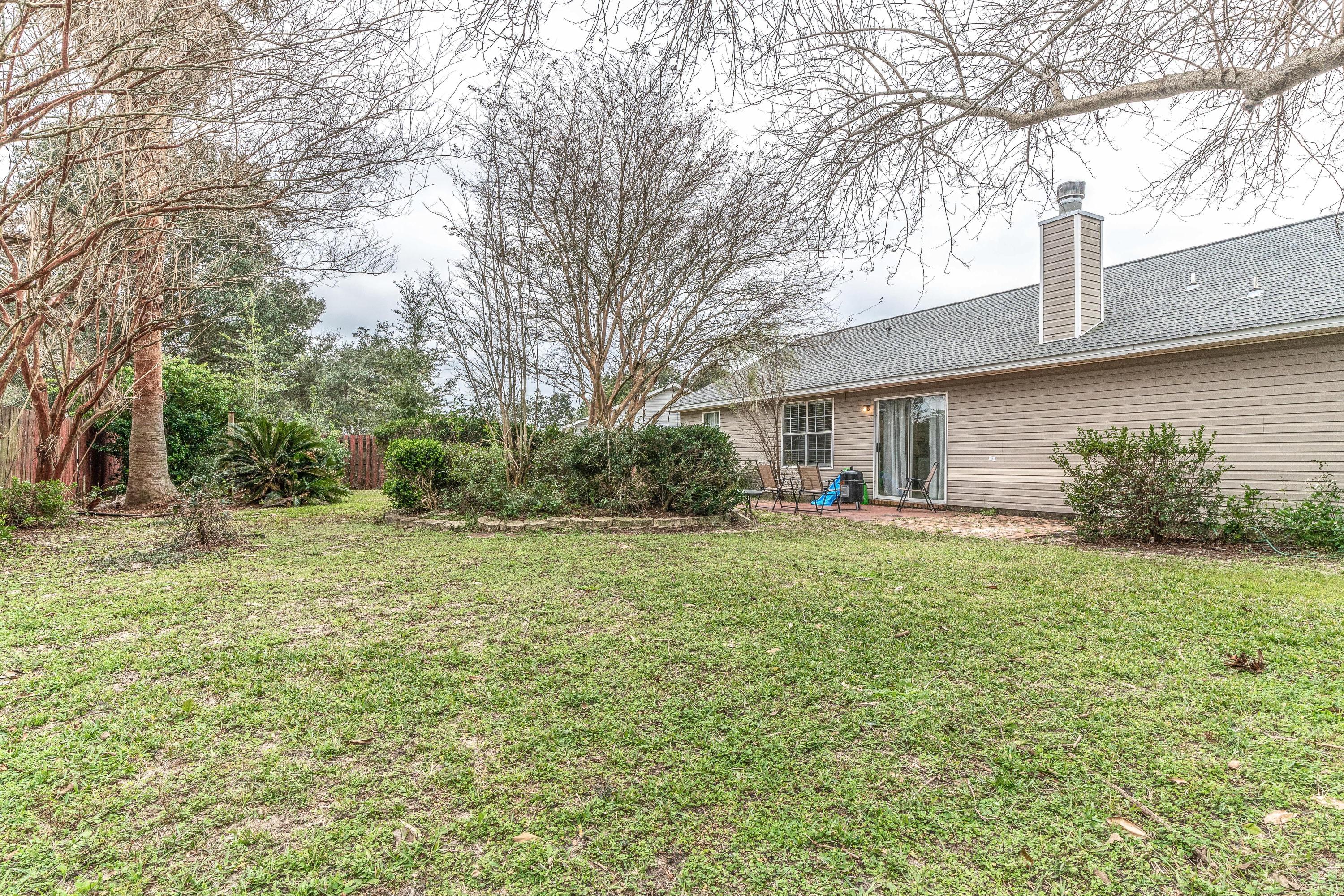 COUNTRY BREEZE ESTATES - Residential