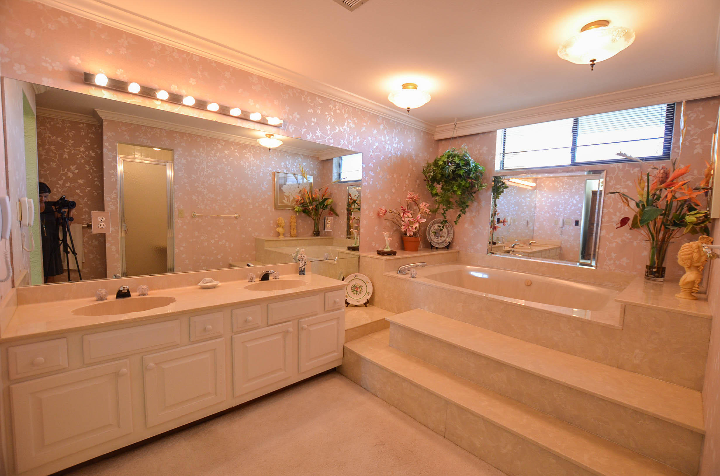 HUNTINGTON BY THE SEA CONDO - Residential