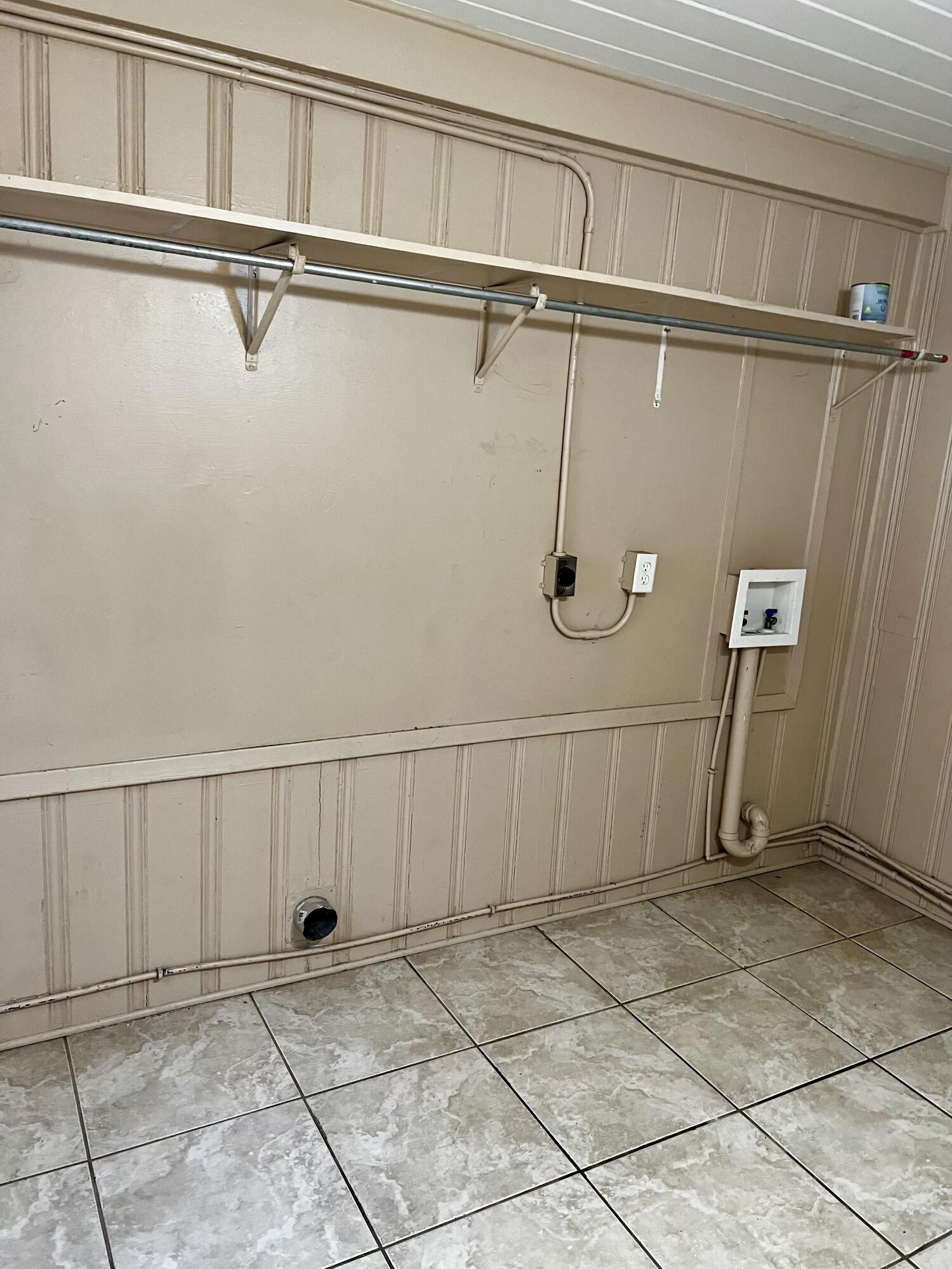 VALPARAISO PLAT 15 - Residential Lease