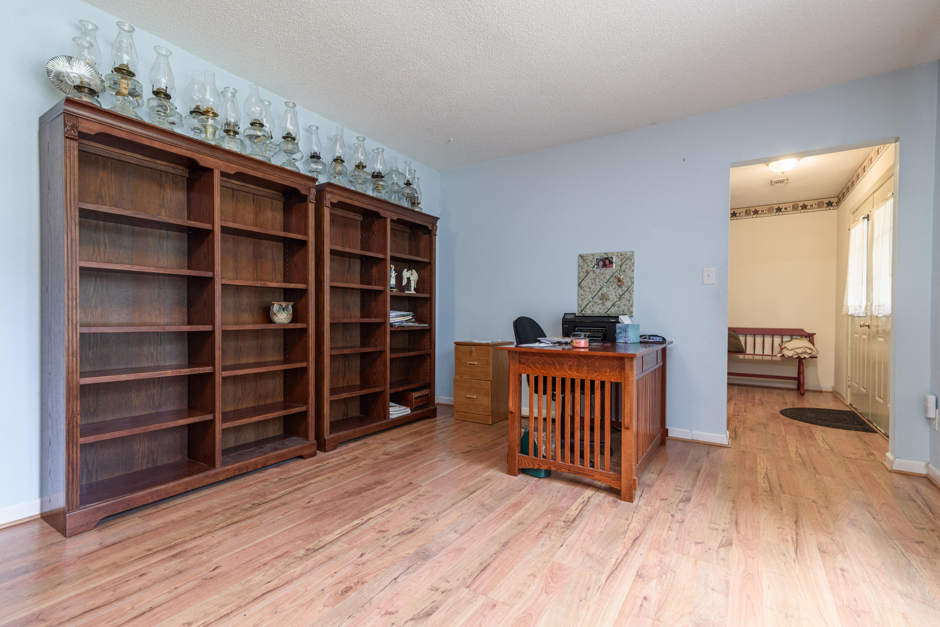 COUNTRY CLUB ESTATES 1ST ADDN - Residential