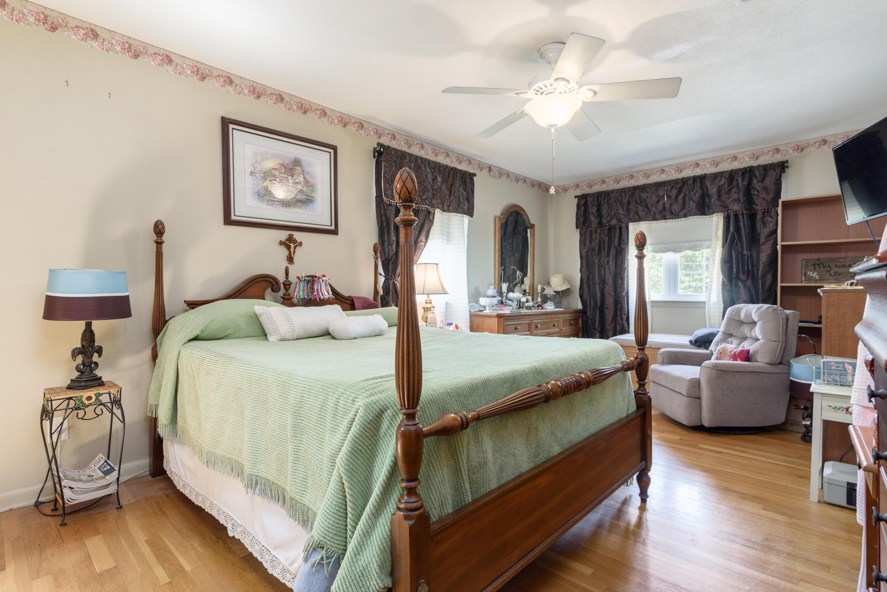 COUNTRY CLUB ESTATES 1ST ADDN - Residential