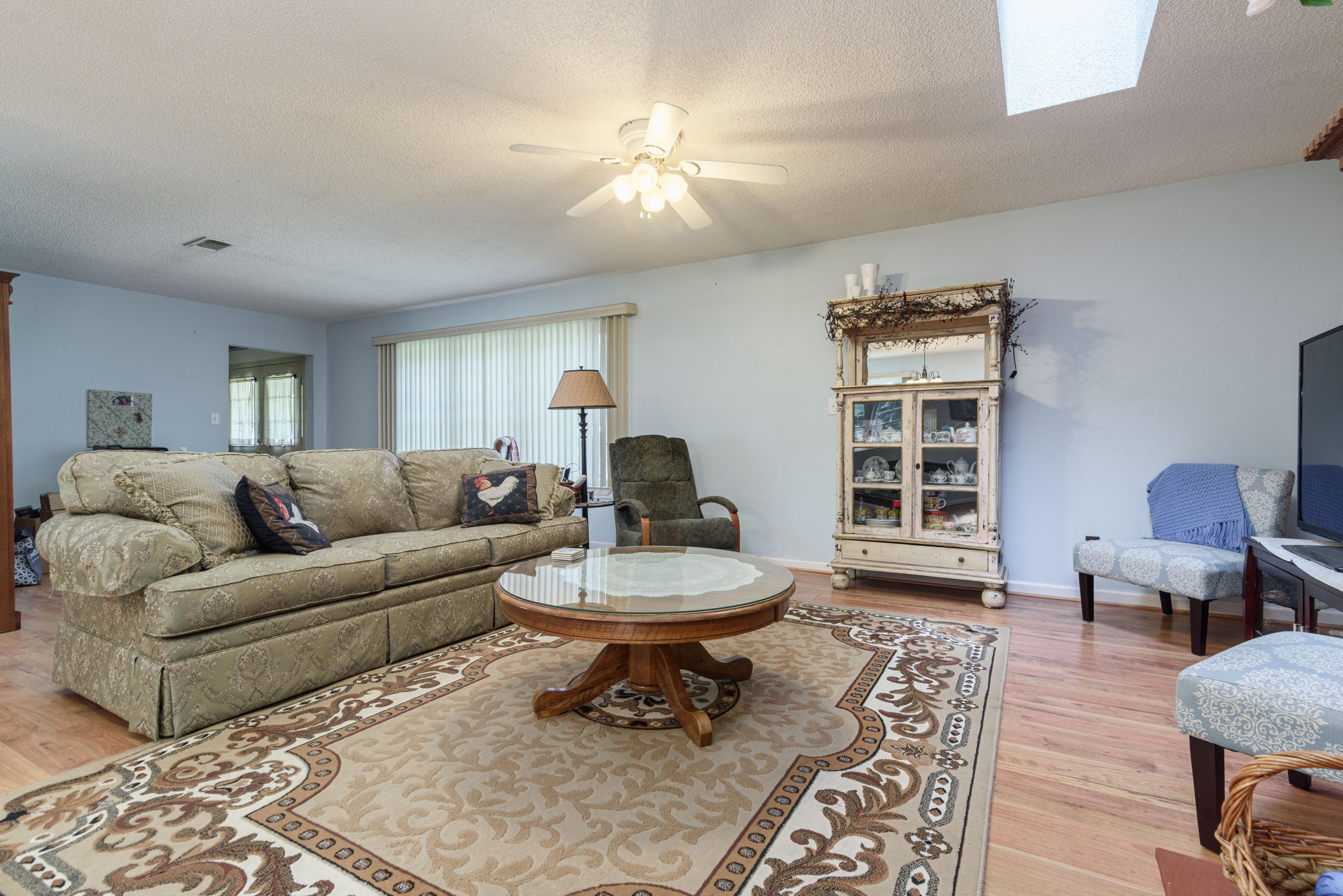 COUNTRY CLUB ESTATES 1ST ADDN - Residential