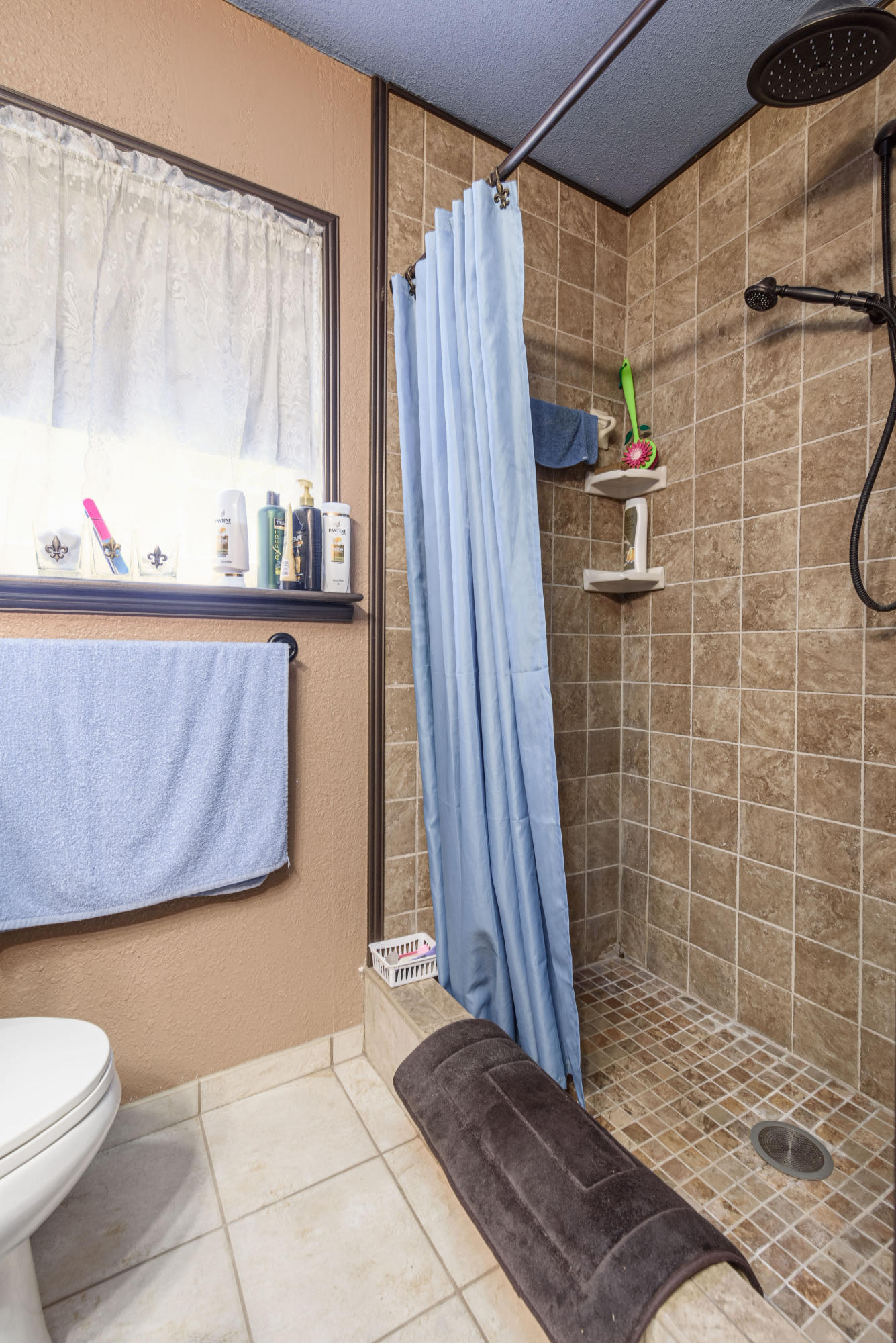 COUNTRY CLUB ESTATES 1ST ADDN - Residential