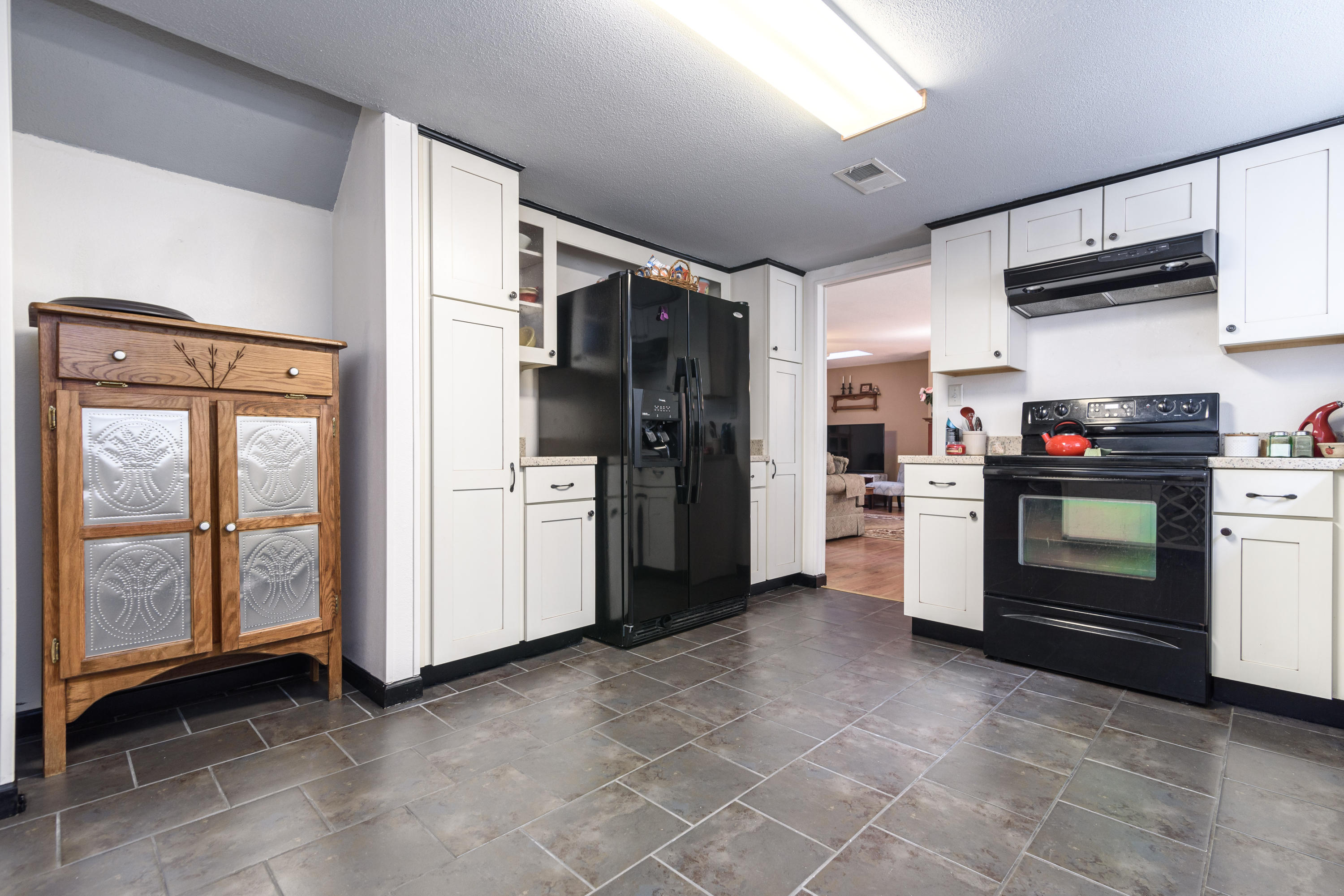 COUNTRY CLUB ESTATES 1ST ADDN - Residential