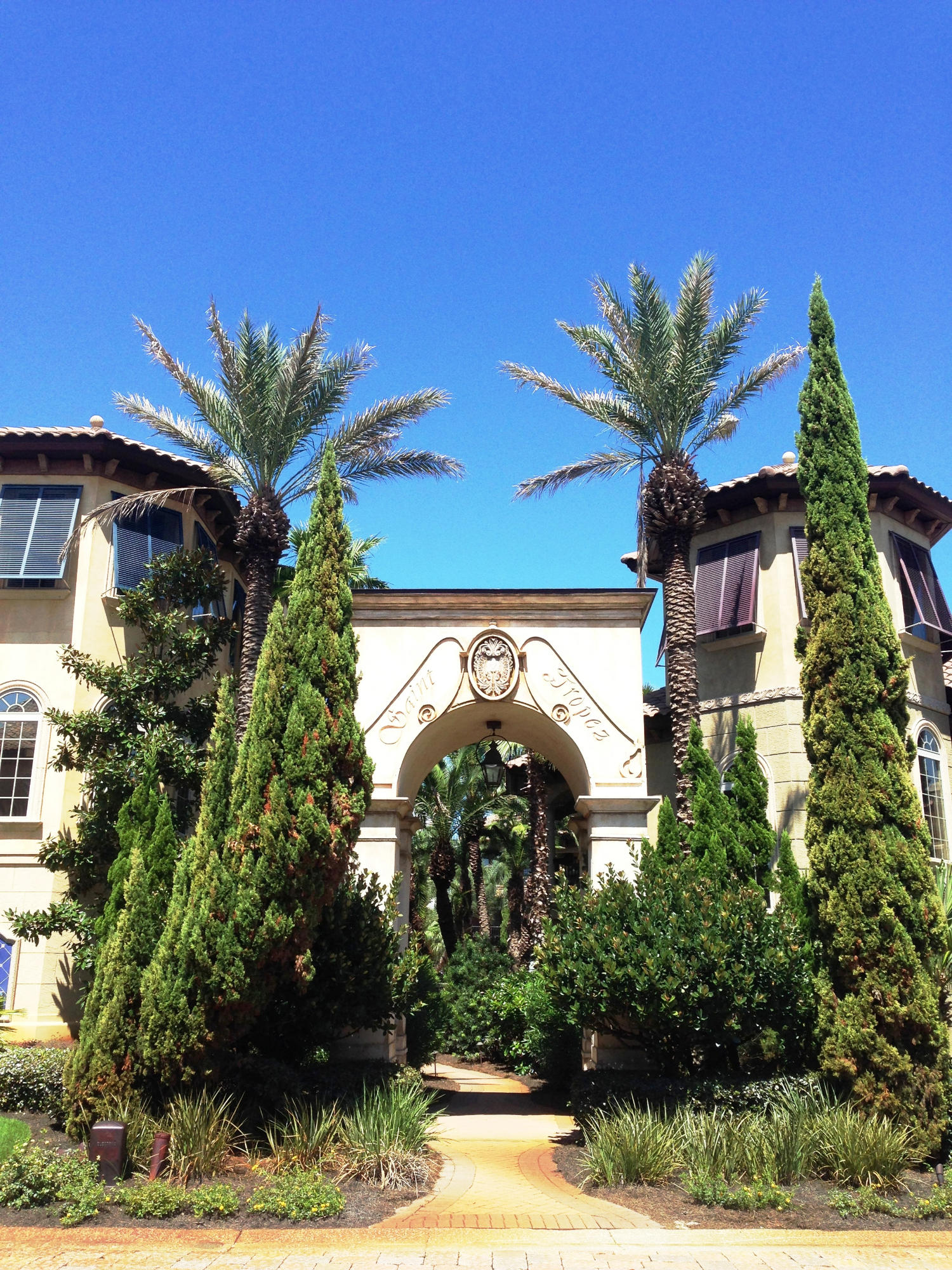 SAINT TROPEZ - Residential