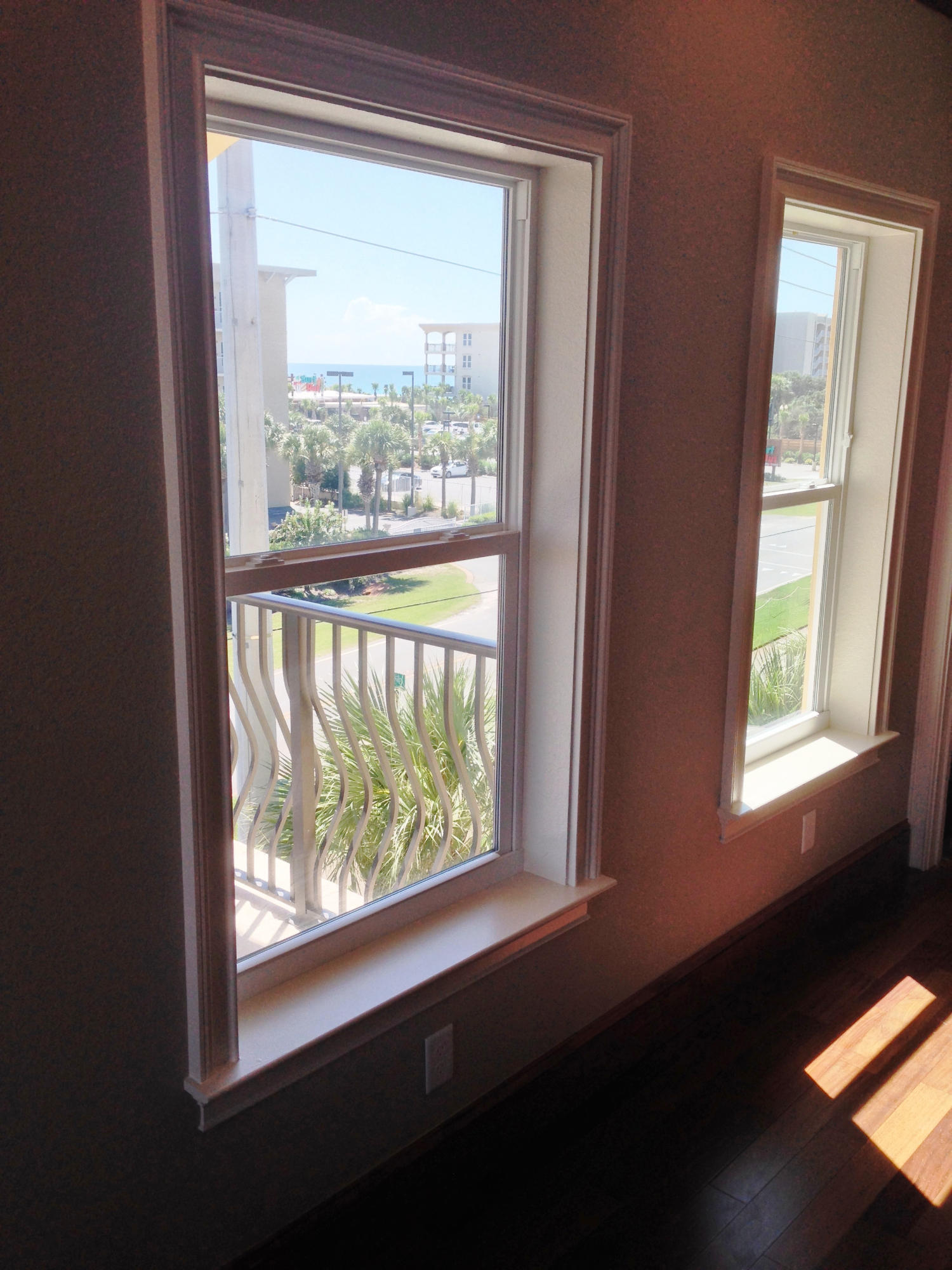 SAINT TROPEZ - Residential