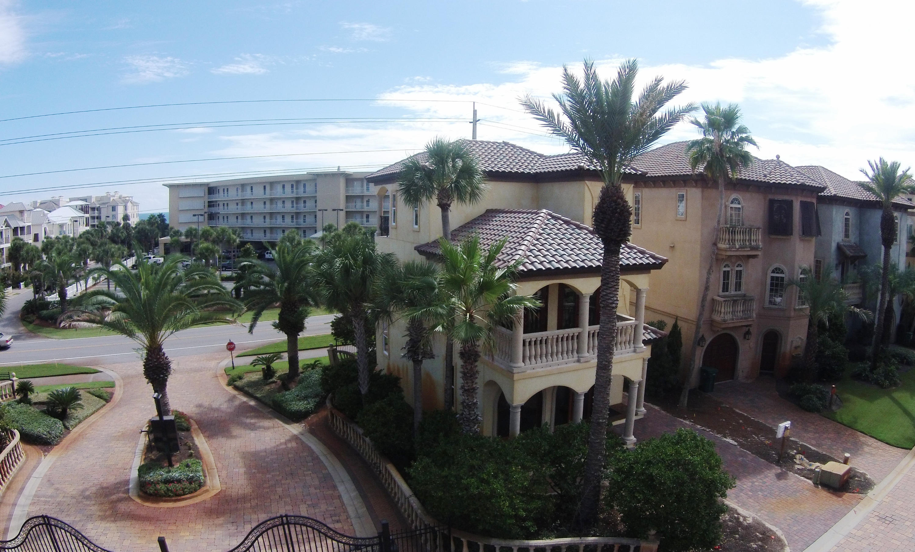 SAINT TROPEZ - Residential
