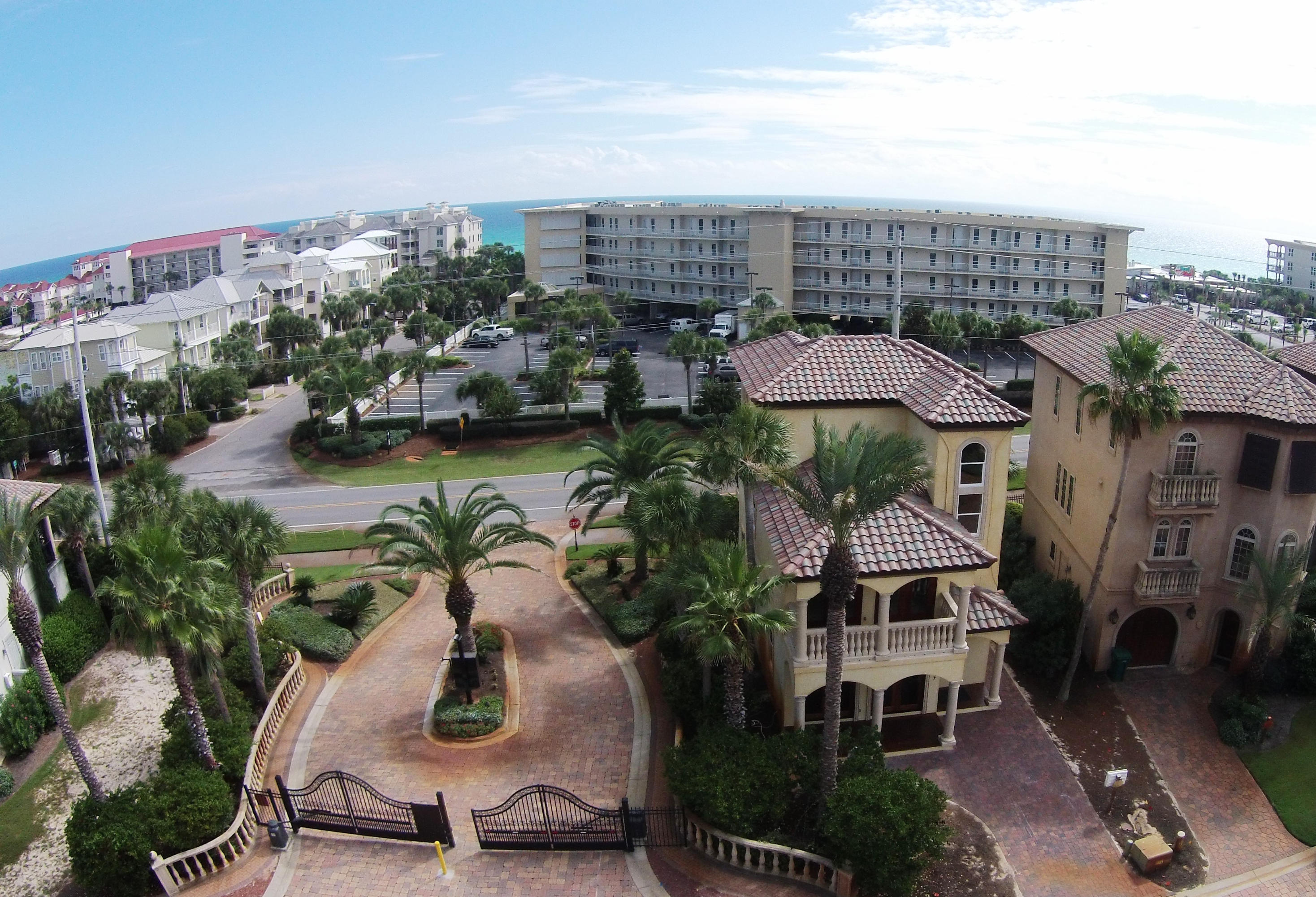 SAINT TROPEZ - Residential